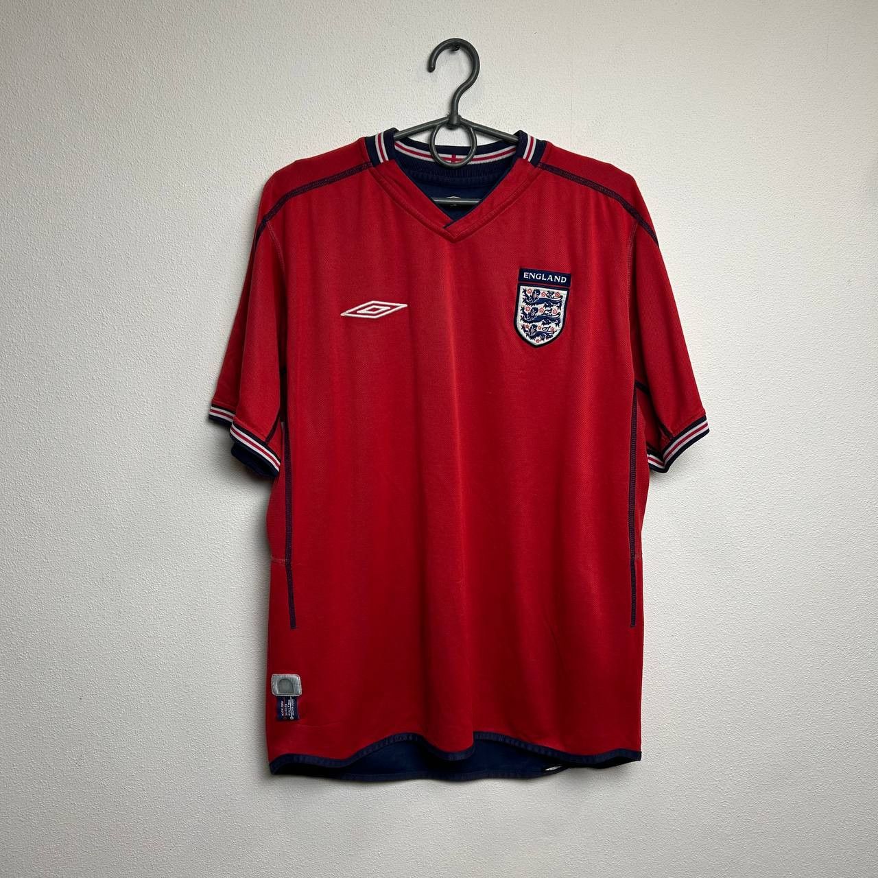 Umbro Vintage Umbro England 2004 Two Sided rare soccer jersey Size US M / EU 48-50 / 2 - 1 Thumbnail