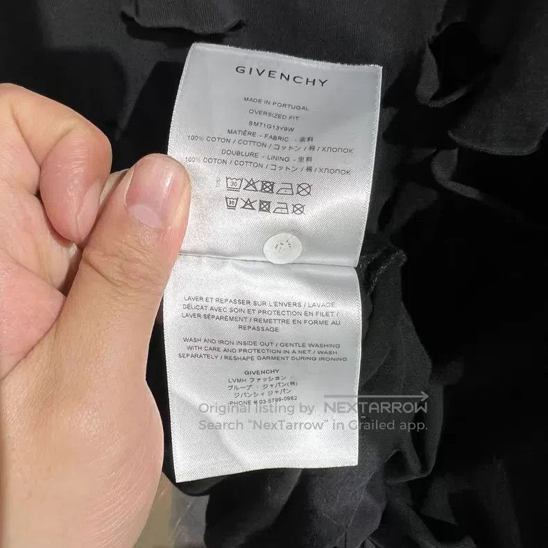Givenchy Givenchy Fake Two-Piece Hole Destruction Letter Logo Print Size US S / EU 44-46 / 1 - 7 Thumbnail