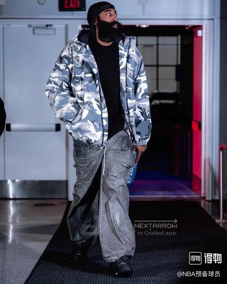 Balenciaga Balenciaga Camouflage ski jacket Size US S / EU 44-46 / 1 - 5 Thumbnail