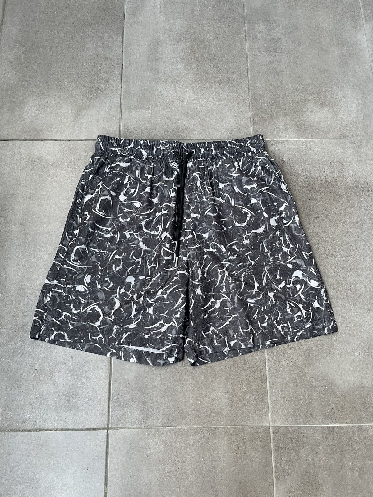 Han Kjobenhavn !DS! FW22 Han Kjobenhavn Chrome Tribal Printed Track Shorts Size US 32 / EU 48 - 1 Thumbnail