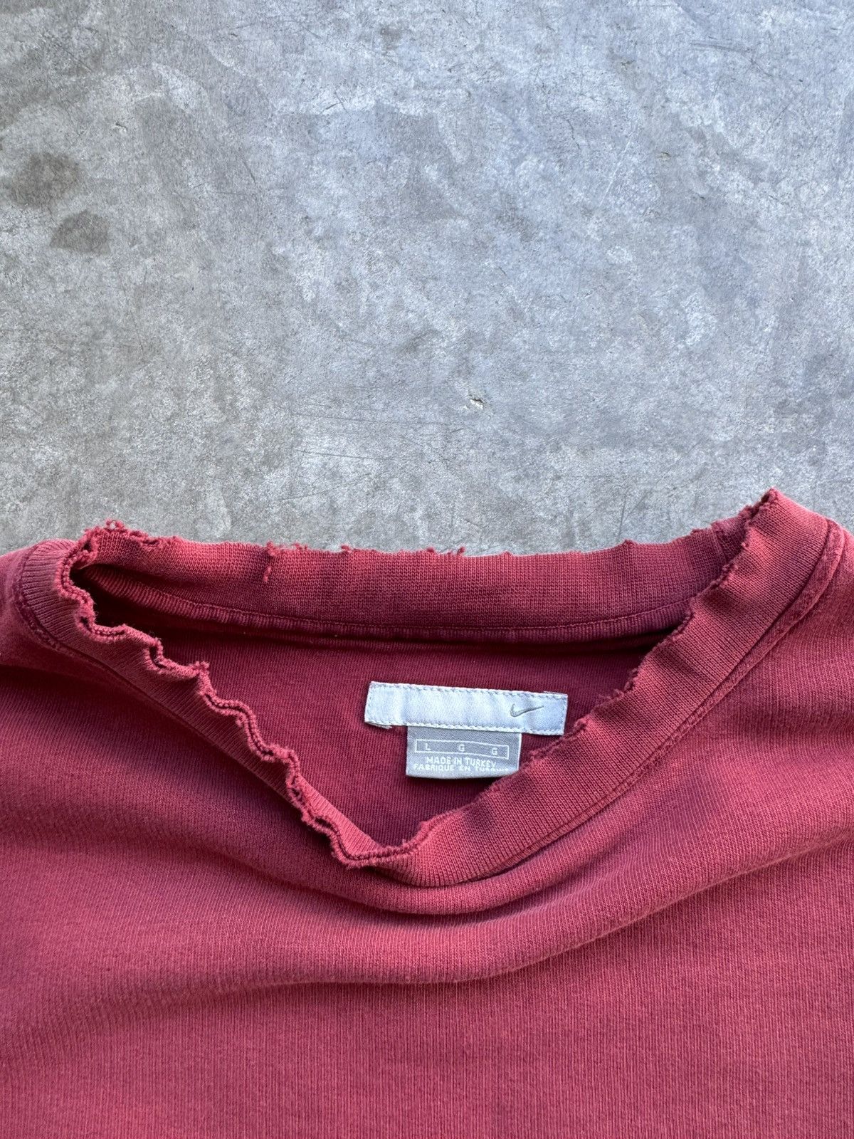 Nike Vintage 1990’s Nike Grey Tag Thick Burgundy Faded Sweatshirt Size US L / EU 52-54 / 3 - 4 Thumbnail