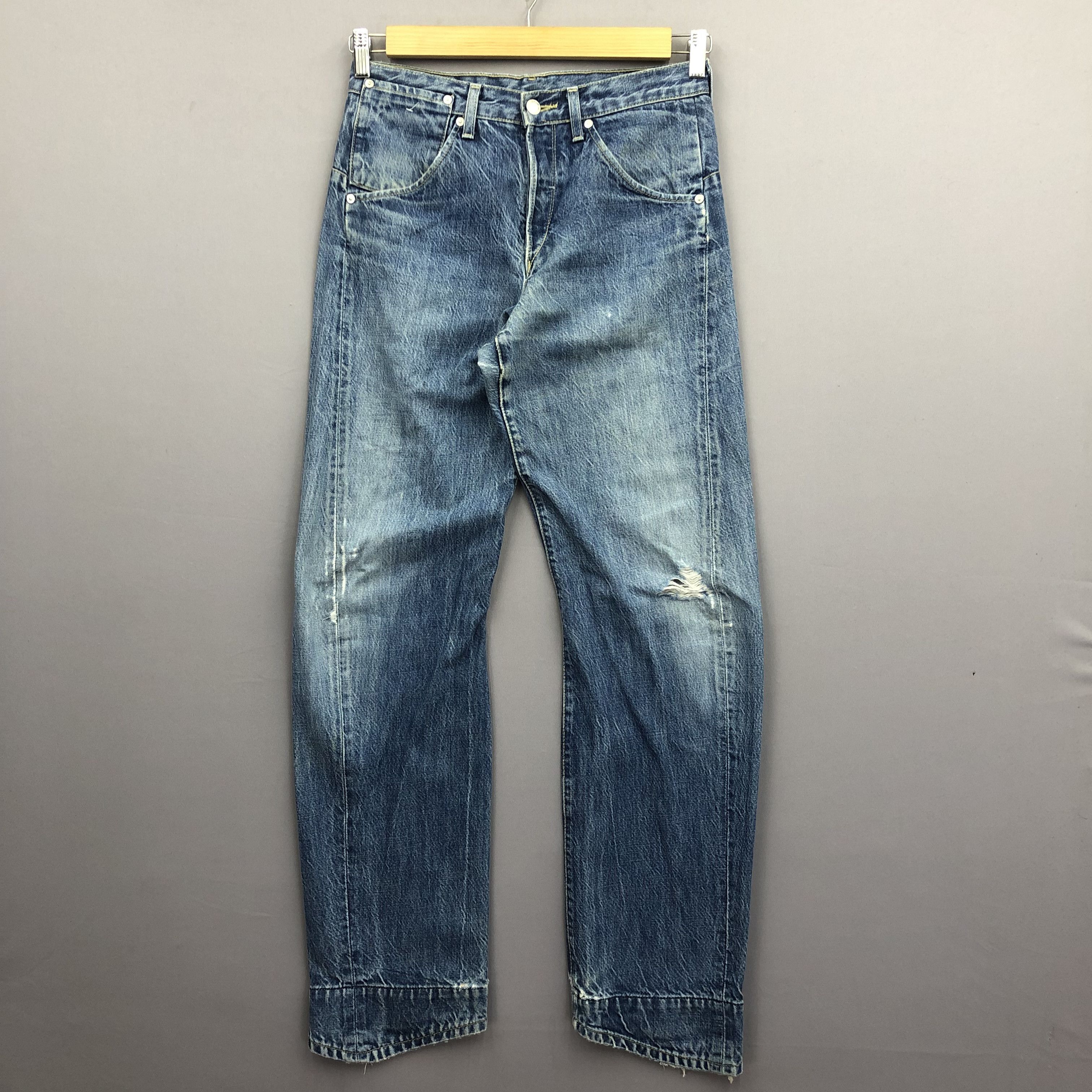 Levi's × Vintage Vintage Levis Engineered Distressed Jeans Levi's Faded Denim Size US 30 / EU 46 - 1 Thumbnail