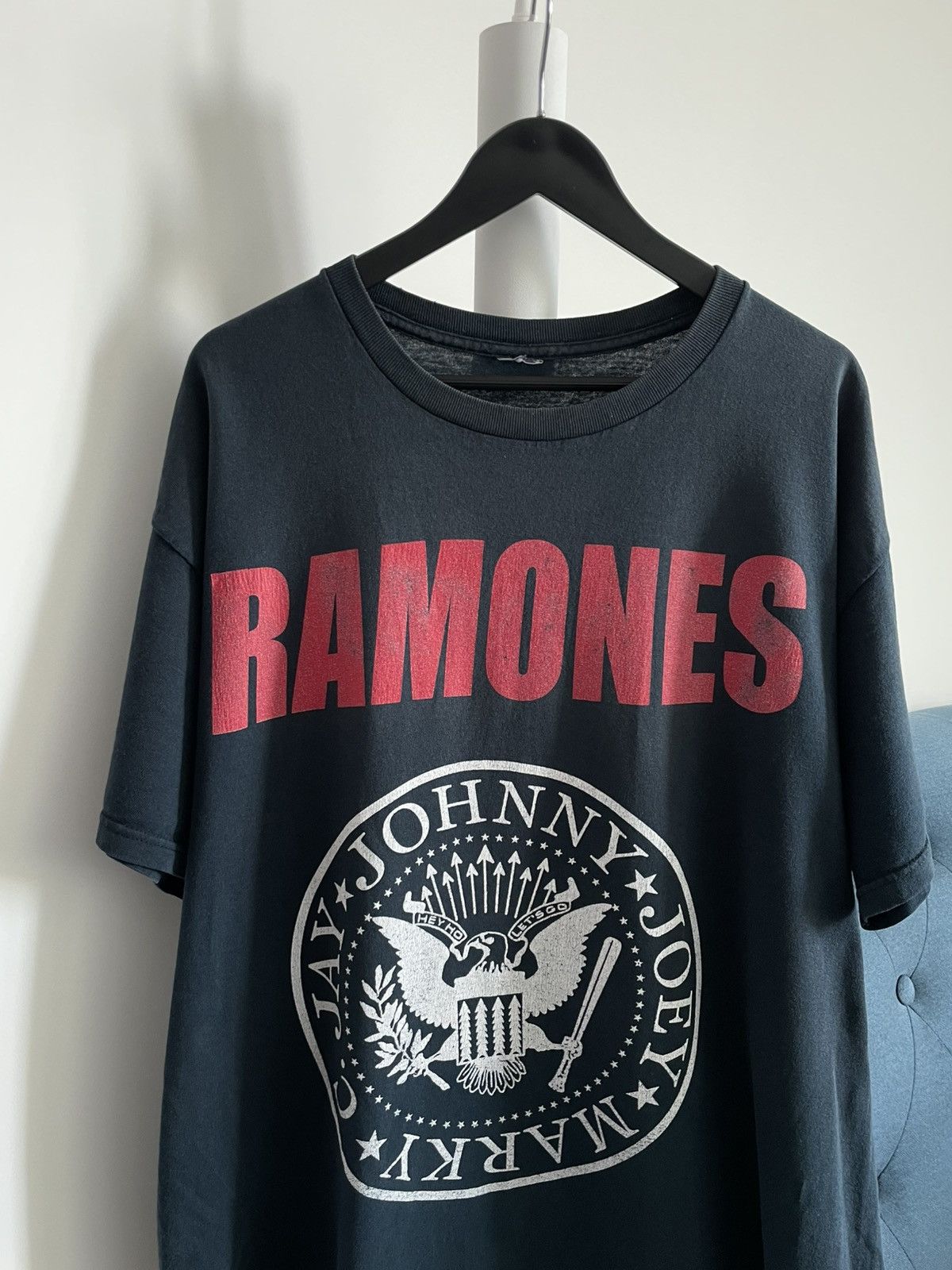 Band Tees Vintage Ramones 00’s Band T-Shirt Black Fade RARE Size US XL / EU 56 / 4 - 3 Thumbnail