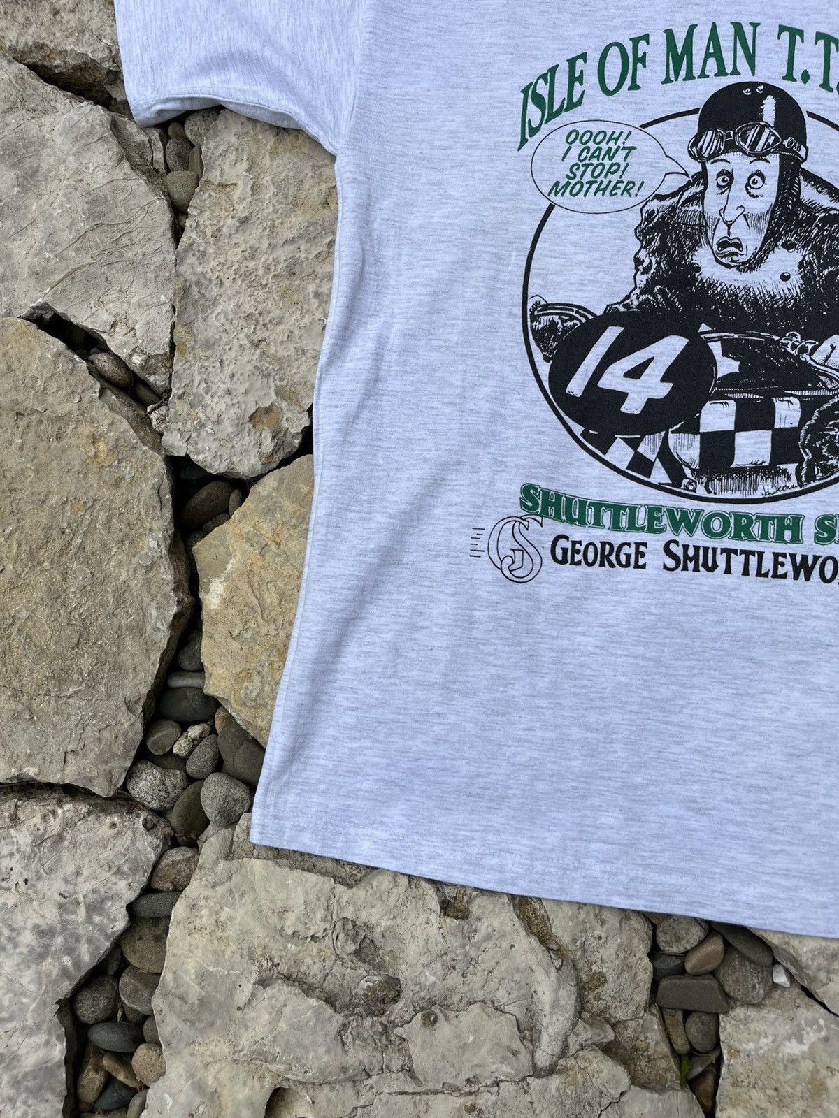 Vintage Vintage 90s Isle of Man TT races motorcycle t-shirt y2k tee Size US M / EU 48-50 / 2 - 6 Thumbnail