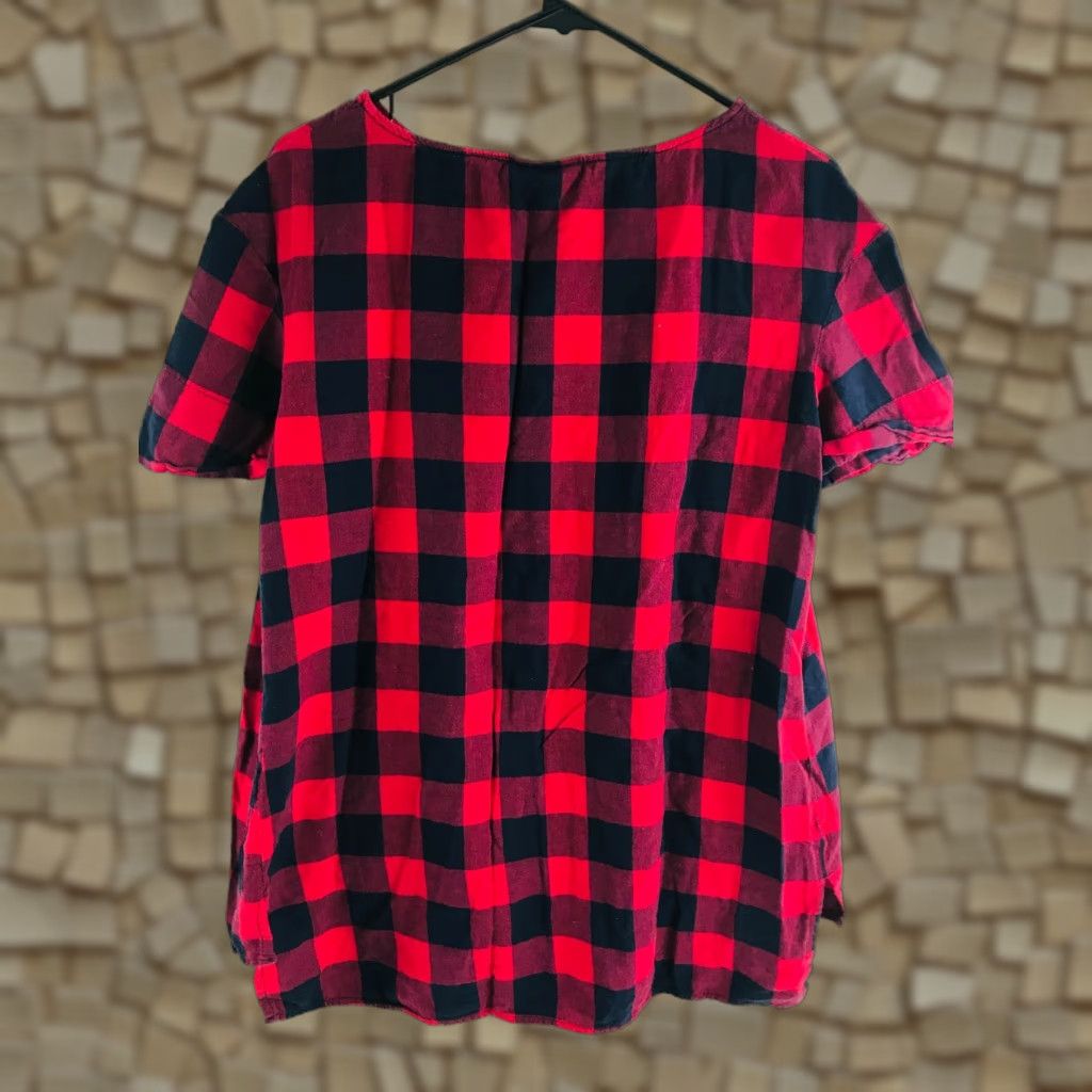 Vintage Liz Lange Maternity for Target Buffalo Plaid T-Shirt Black Red Small Womens Shirt Size S / US 4 / IT 40 - 1 Thumbnail