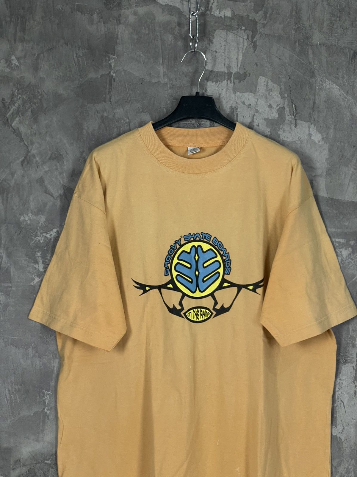 Vintage Vintage 90s Groovy “On The Ramp” Vintage Logo t-shirt Size US XL / EU 56 / 4 - 2 Thumbnail