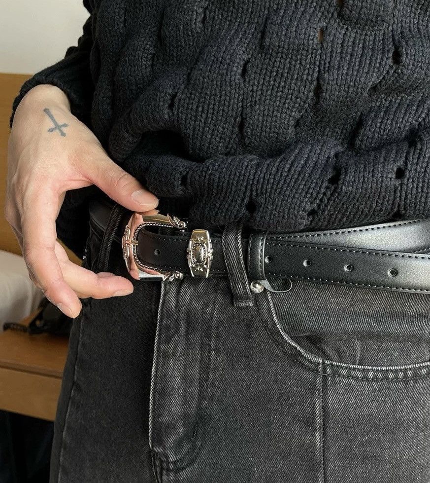 Japanese Brand × Vintage Outdoor retro fashion carved buckle leather belt Size ONE SIZE - 1 Thumbnail
