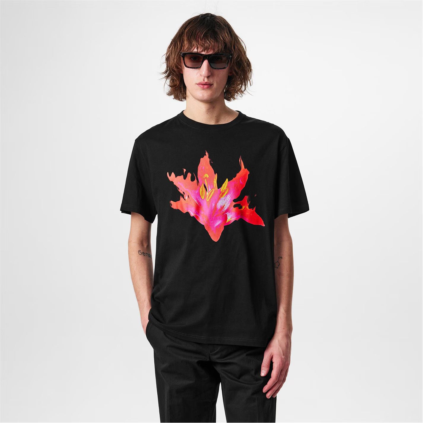 Alexander McQueen o1g2r1mq0326 Lily T-Shirt in Black Size US S / EU 44-46 / 1 - 2 Thumbnail