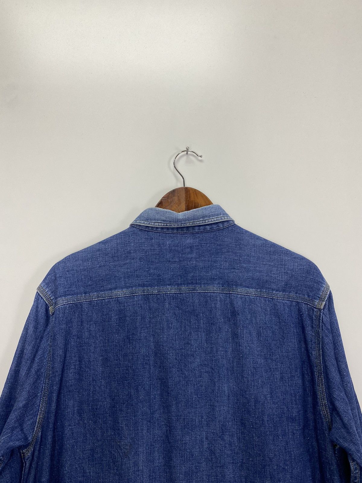 Levi's × Vintage Vintage Levi’s red tab denim button up Size US L / EU 52-54 / 3 - 10 Thumbnail