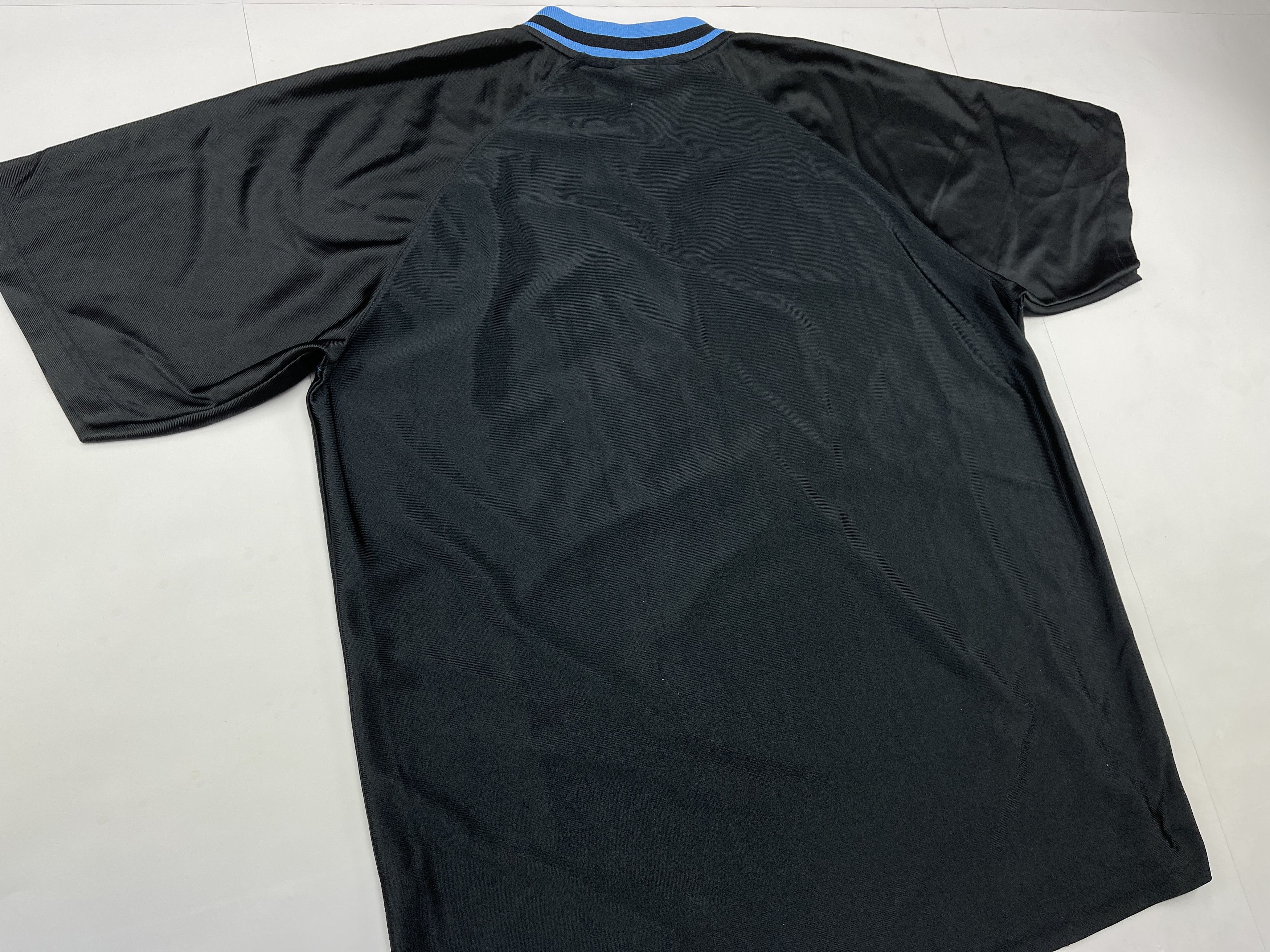 Fubu FUBU jersey, vintage hip hop t-shirt, 90s hip hop skater L Size US L / EU 52-54 / 3 - 6 Thumbnail