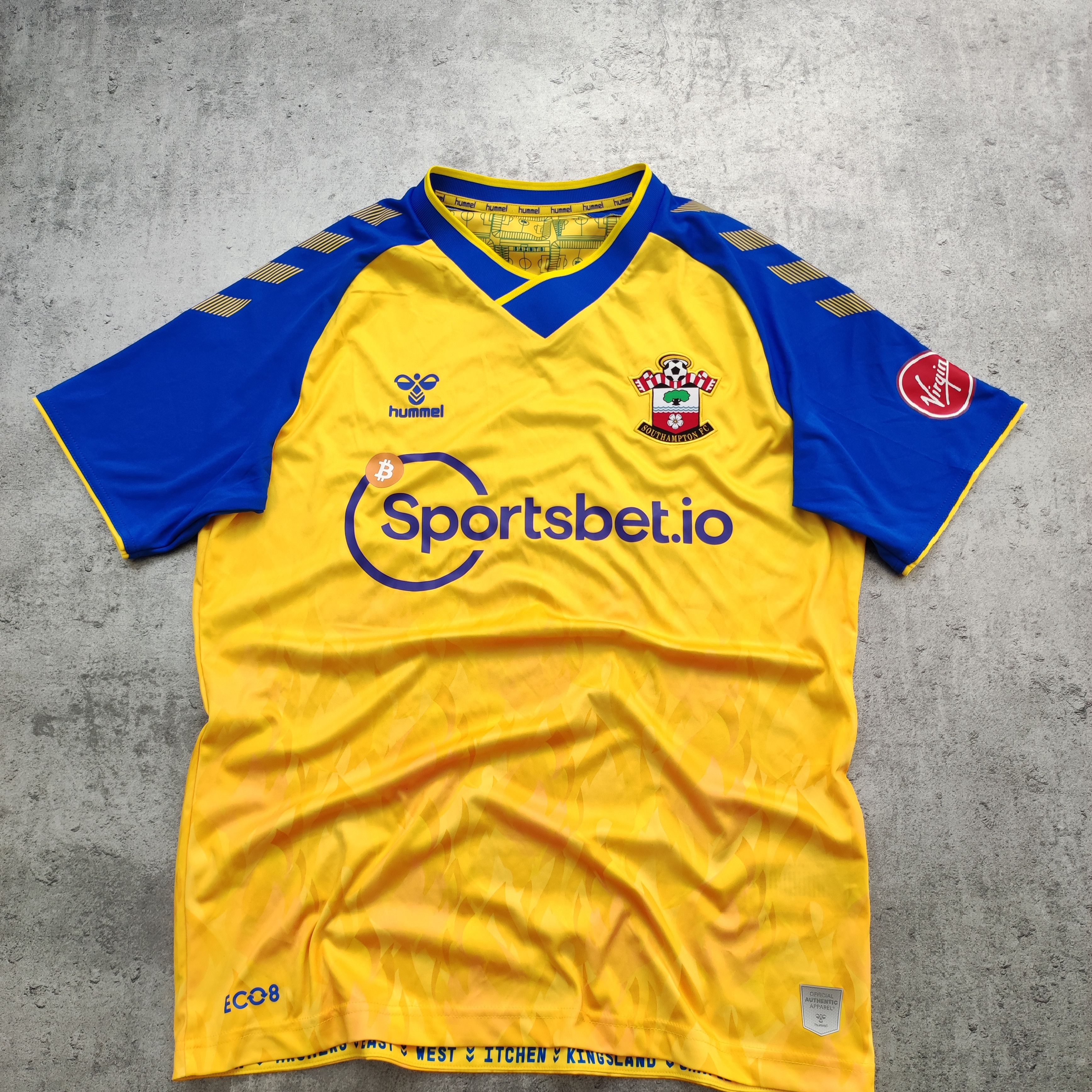 Vintage RARE 2021 Football Southampton FC Hummel Away Jersey Size US L / EU 52-54 / 3 - 2 Thumbnail