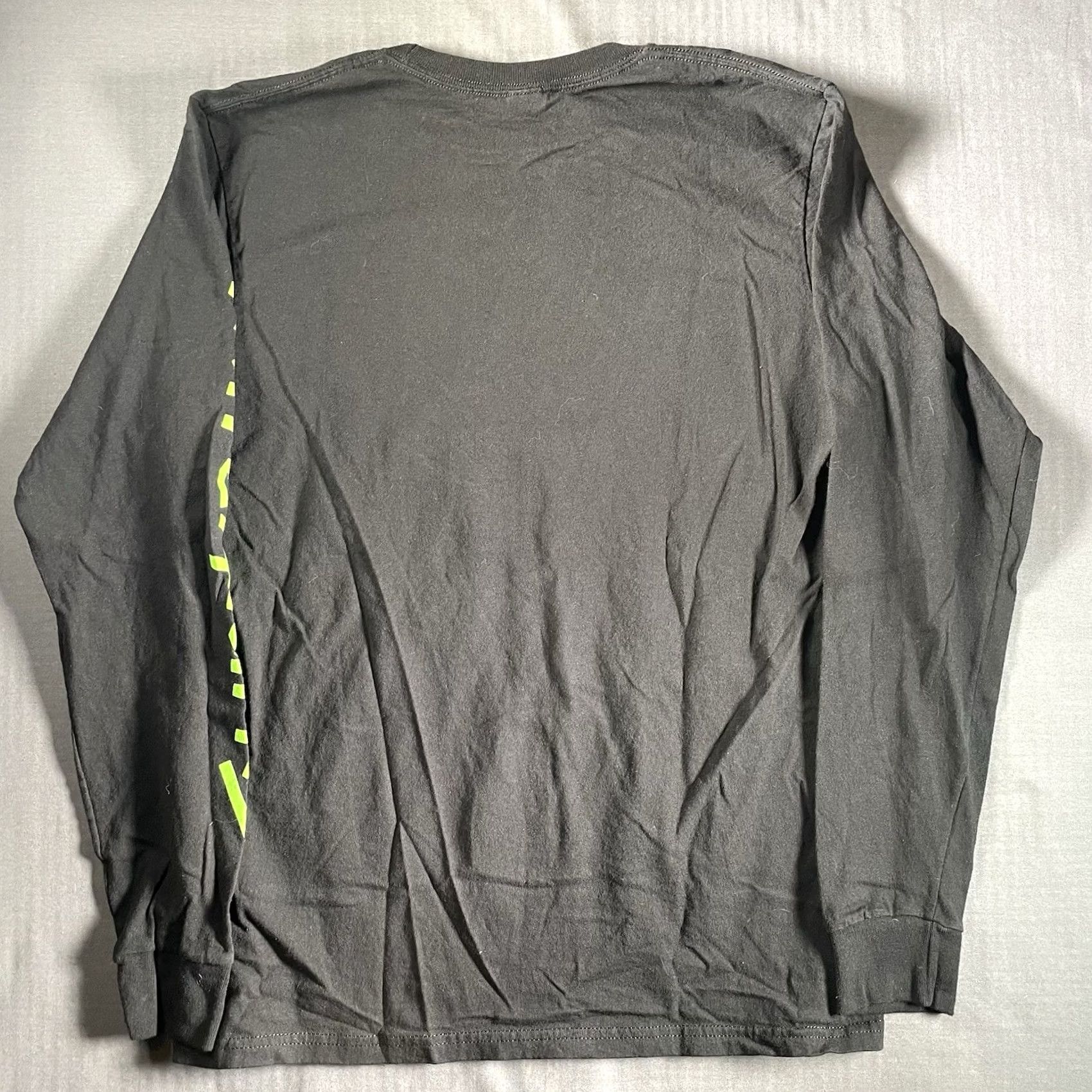 Gildan Waterparks Band Shirt Mens M Long Sleeve cotton Black Gildan Ultra Cotton Logo Spellout Pop Punk Rock 2010s Mens Size US M / EU 48-50 / 2 - 5 Thumbnail
