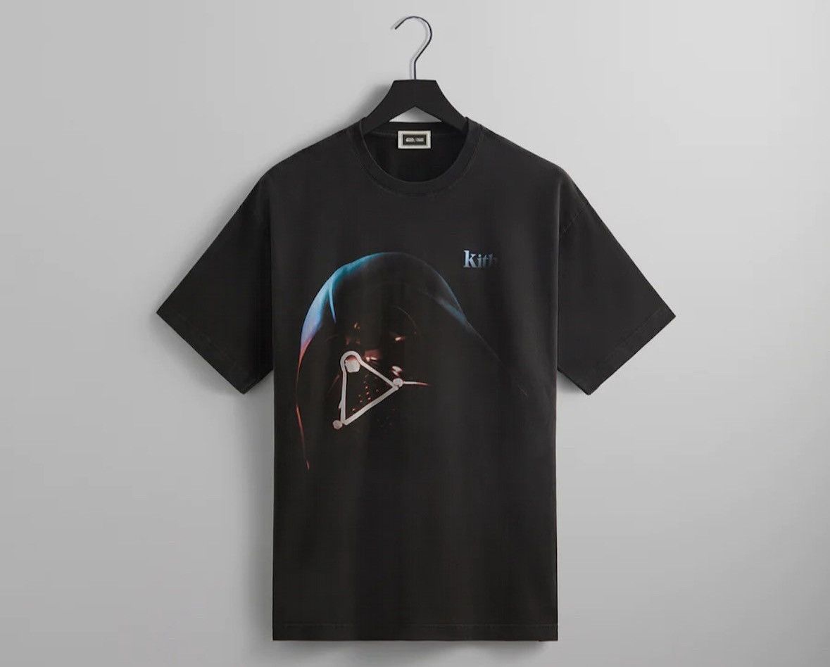 Kith Kith x STAR WARS Darth Vader Helmet Vintage Tee | Grailed