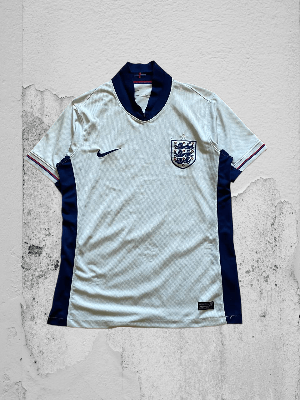 Nike NIKE England National Team Jersey TEE Size US XL / EU 56 / 4 - 1 Thumbnail