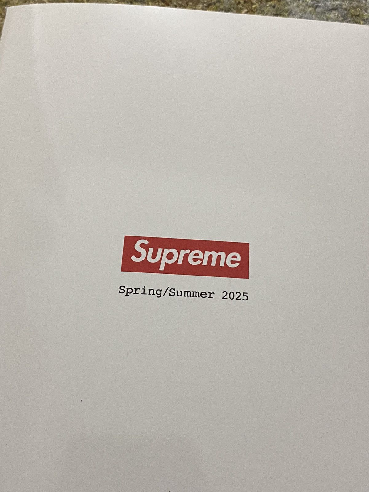 Supreme Supreme Spring/Summer 2025 Catalogue Look Book Size ONE SIZE - 5 Thumbnail