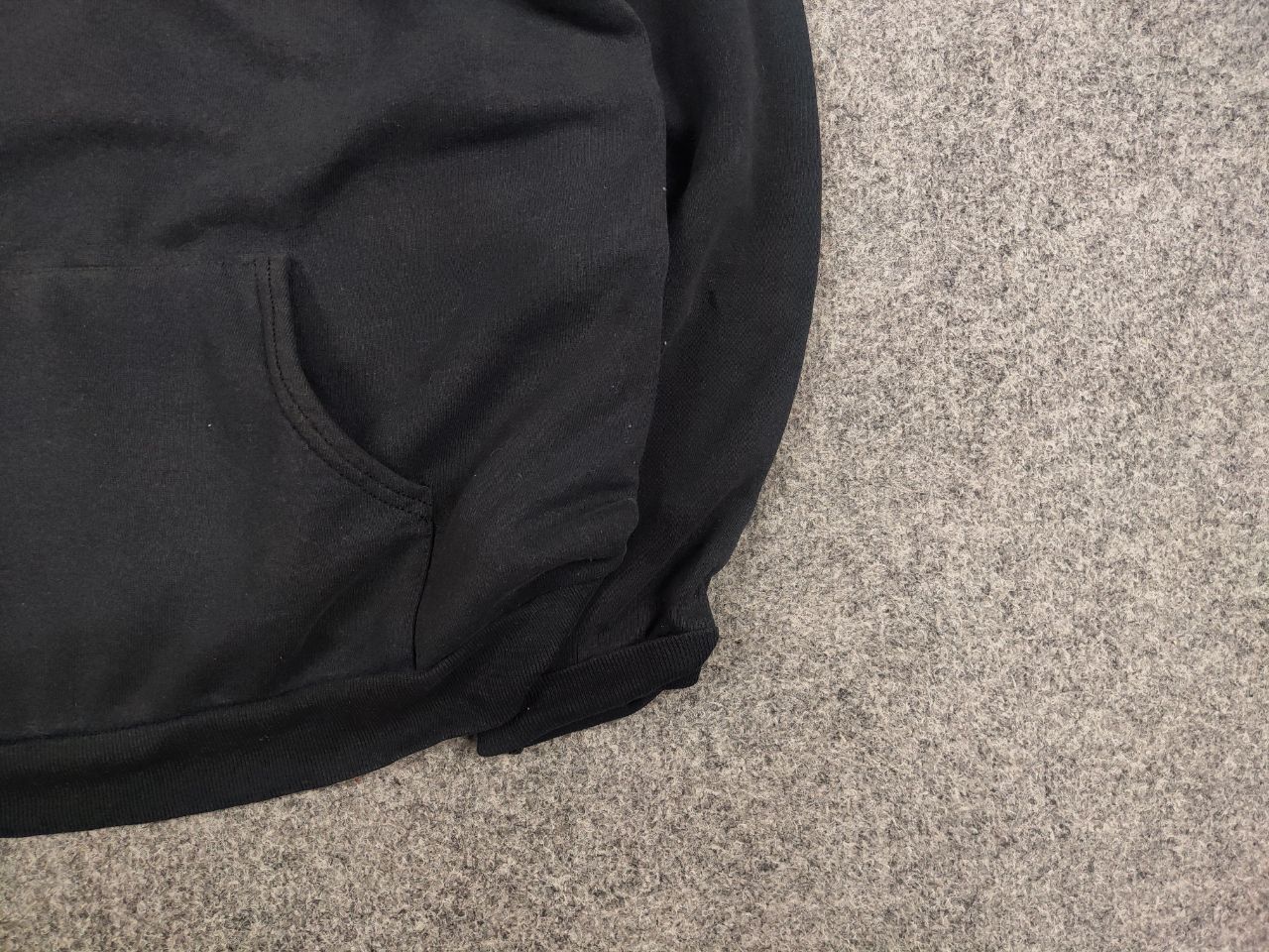 Fruit Of The Loom Vintage 90's fruit of the loom Black Faded Hoodie USA Style Size US L / EU 52-54 / 3 - 6 Thumbnail