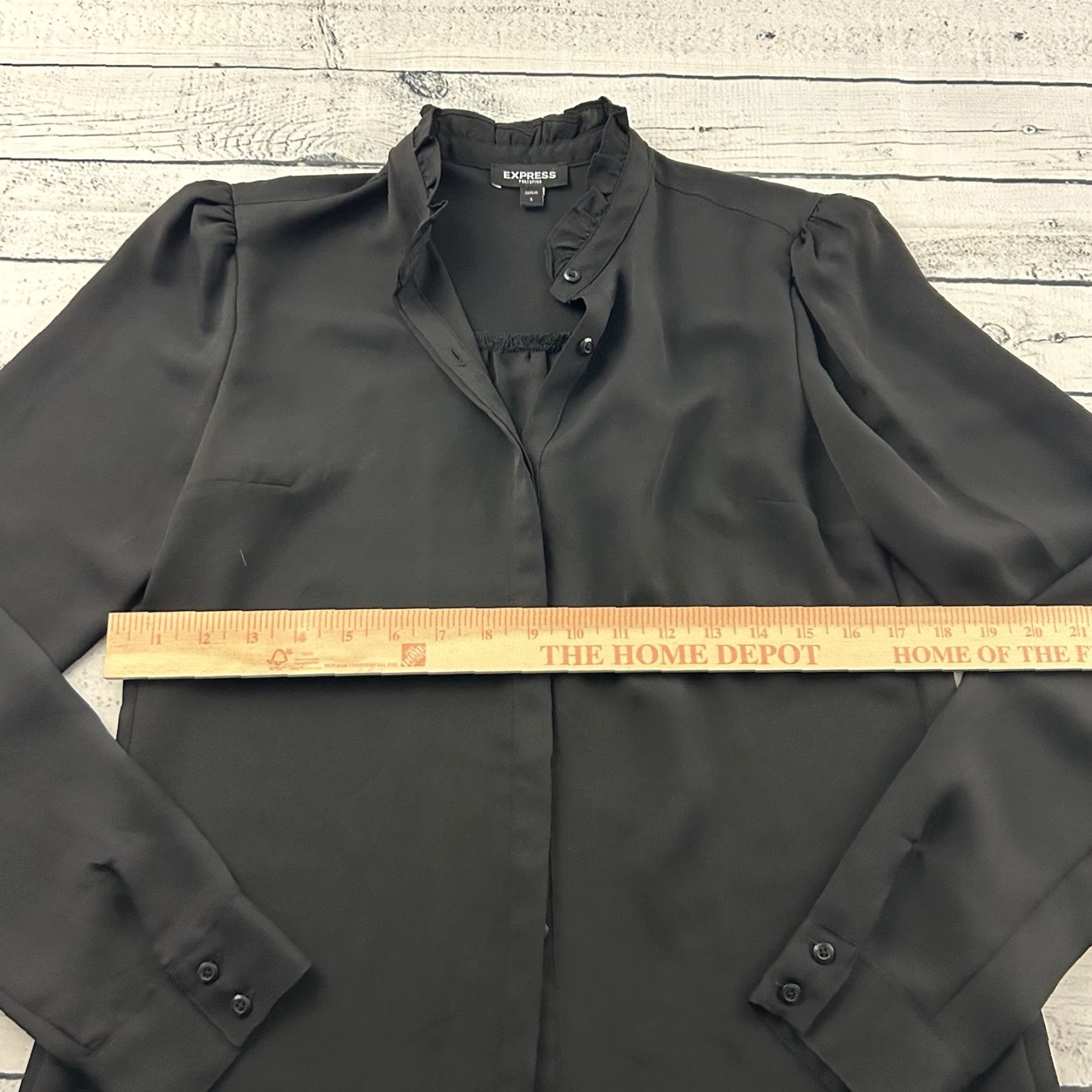 Express Express Portofino Long Sleeve Button Front Ruffle Top Women's Small Black Size S / US 4 / IT 40 - 4 Thumbnail