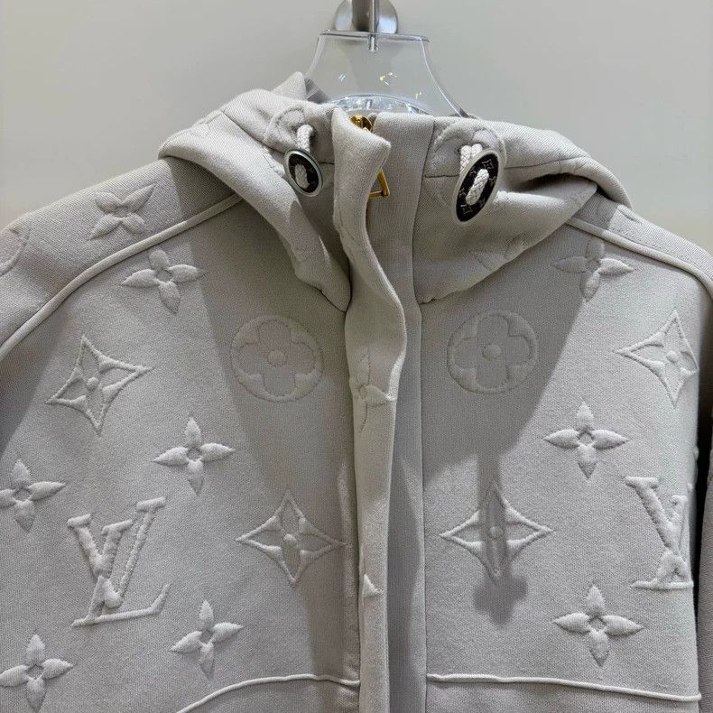 Louis Vuitton Louis Vuitton 24ss presbyopic full-print leather logo jack Size US XS / EU 42 / 0 - 3 Thumbnail
