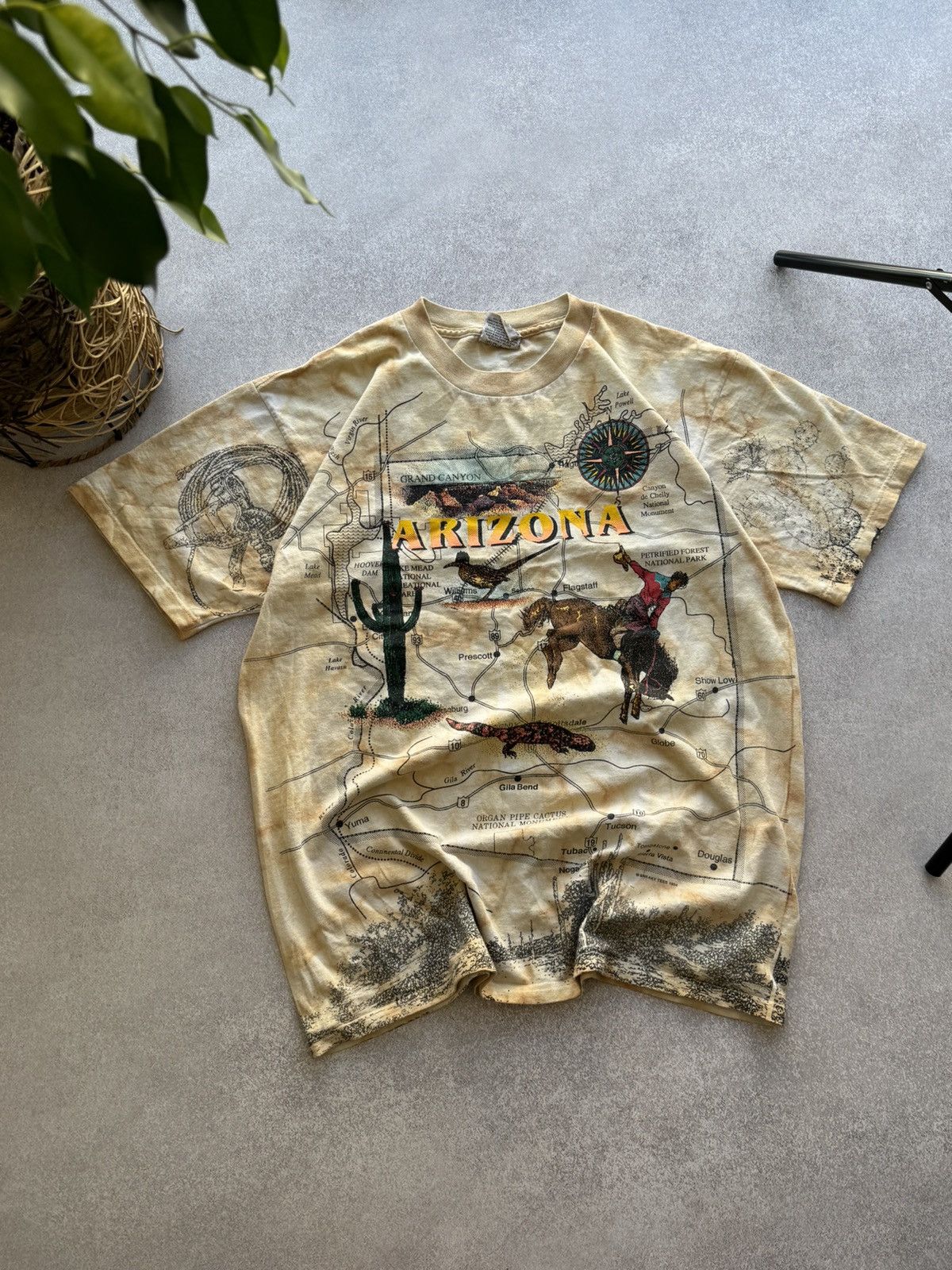 Gildan Vintage Arizona 1994 over print map Tee Size US L / EU 52-54 / 3 - 3 Thumbnail
