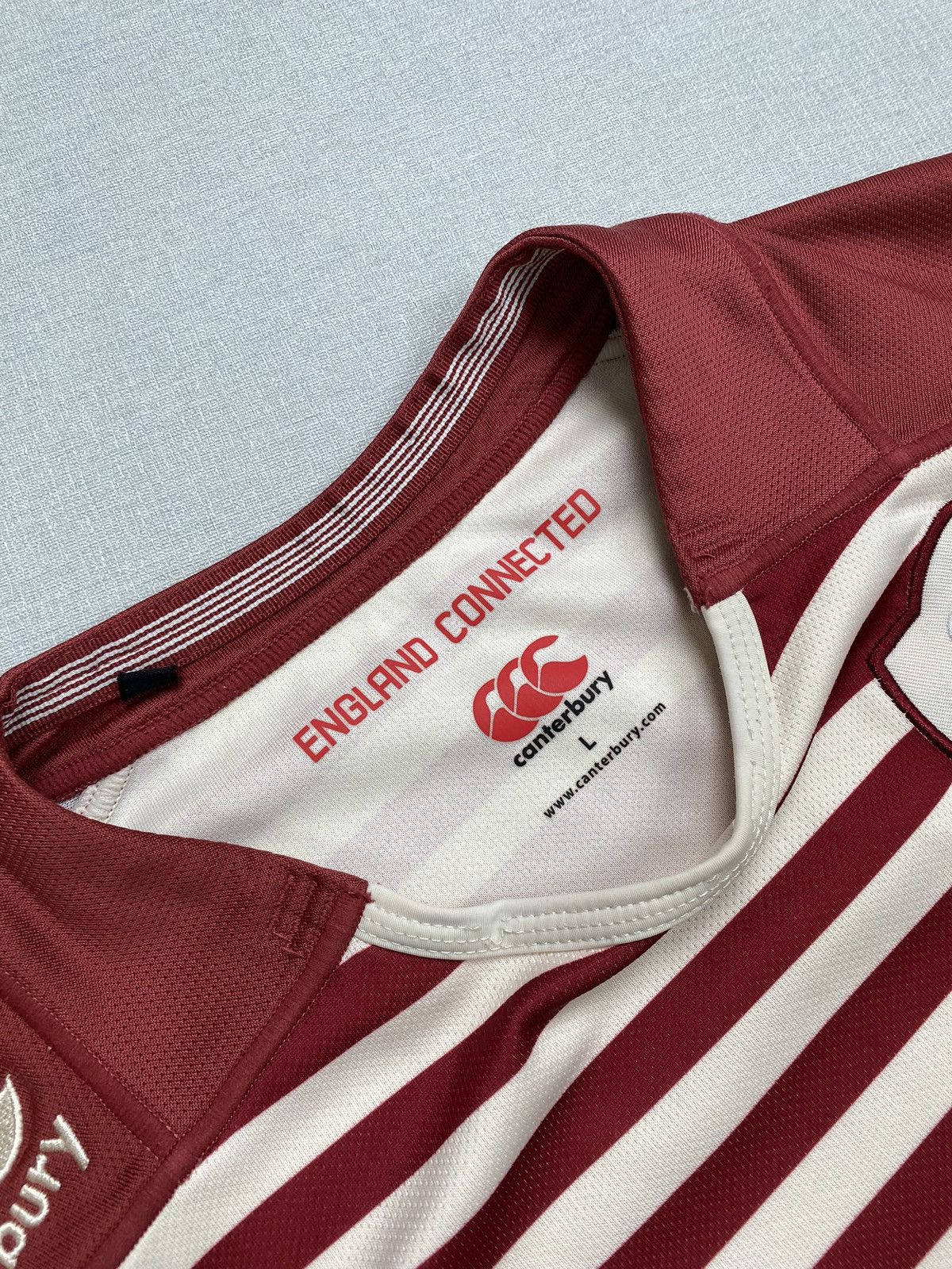 Vintage Men’s Canterbury England O2 Rugby Jersey Shirt size L Size US L / EU 52-54 / 3 - 3 Thumbnail