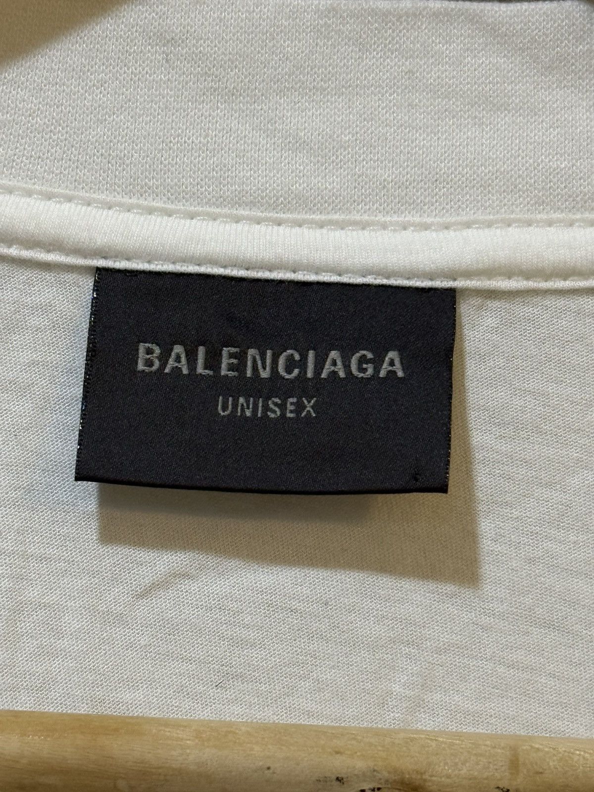 Balenciaga Balenciaga Distressed Surfing Tee Size US L / EU 52-54 / 3 - 3 Thumbnail