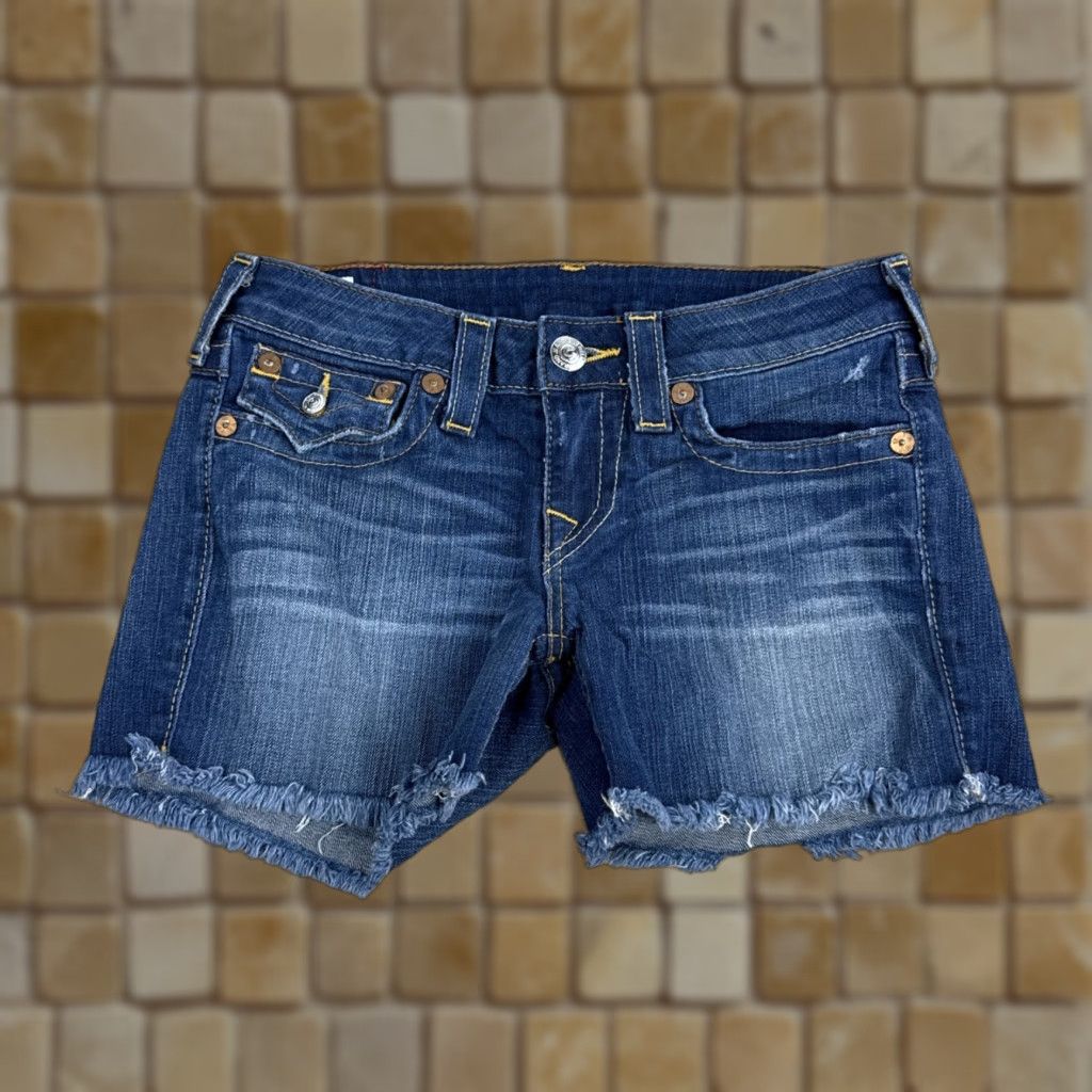 True Religion VINTAGE True Religion Jeans Shorts Blue Cut-Off Low Rise Denim 3 in Inseam Sz 28 Womens Size 29" - 1 Thumbnail