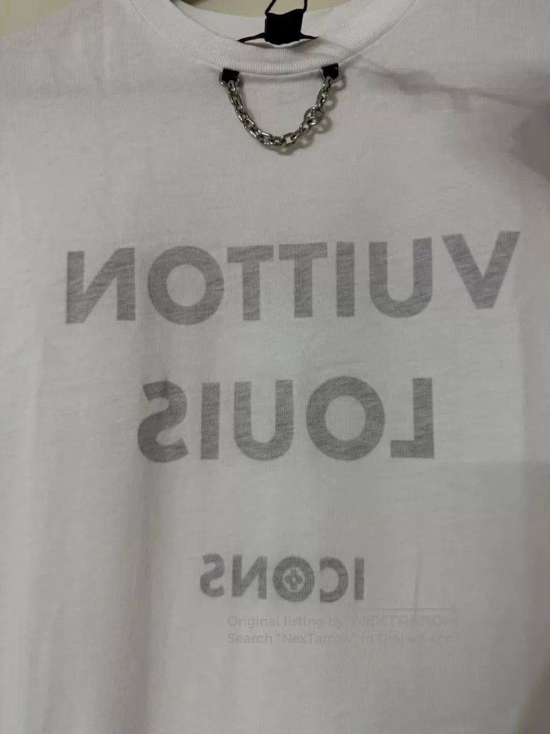 Louis Vuitton LV Chain Letter Short-Sleeve Top. Size XS / US 0-2 / IT 36-38 - 2 Thumbnail