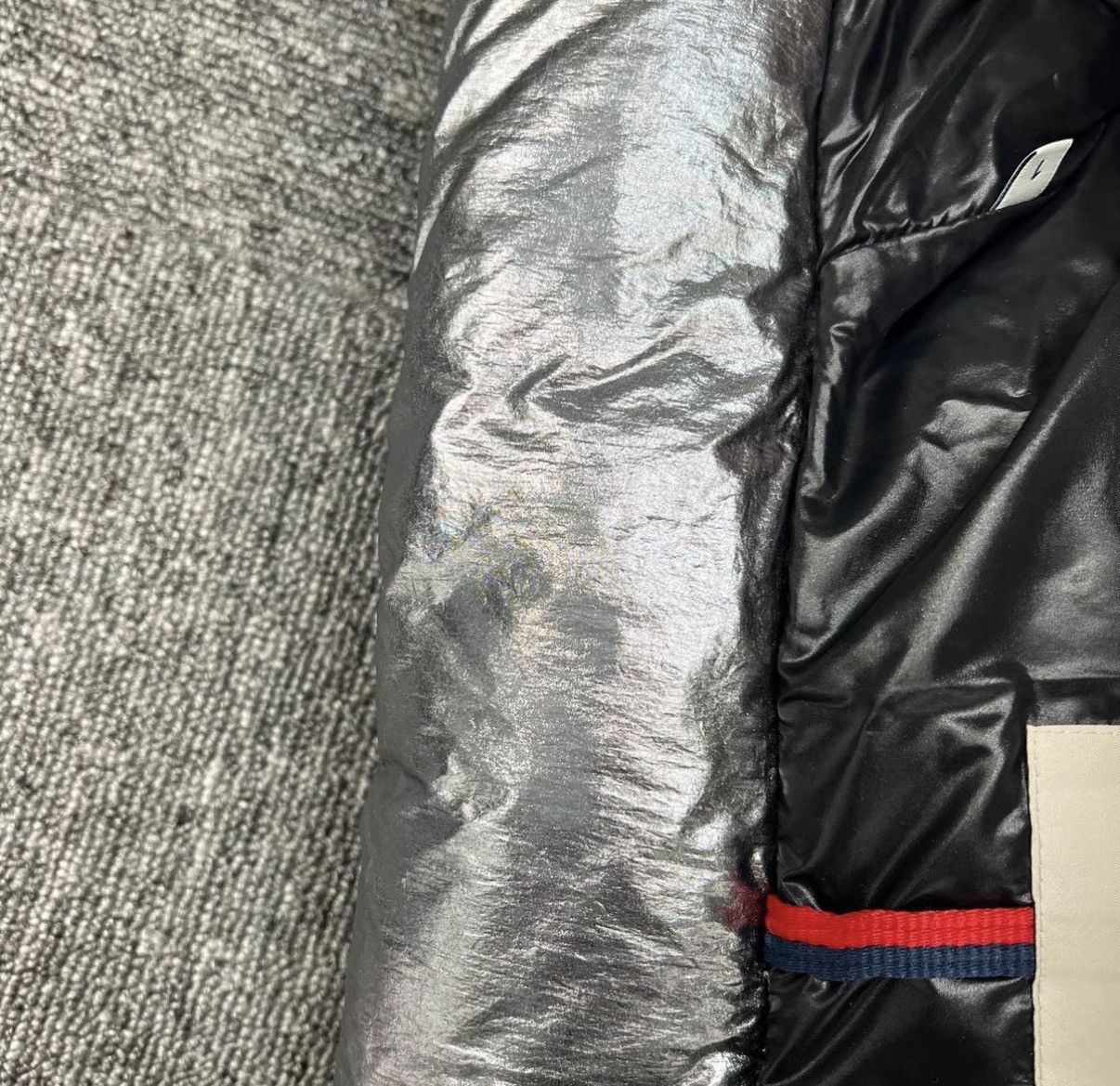 Moncler Moncler / Bady Silver Logo Shiny Down Jacket K12 Size XS / US 0-2 / IT 36-38 - 6 Thumbnail
