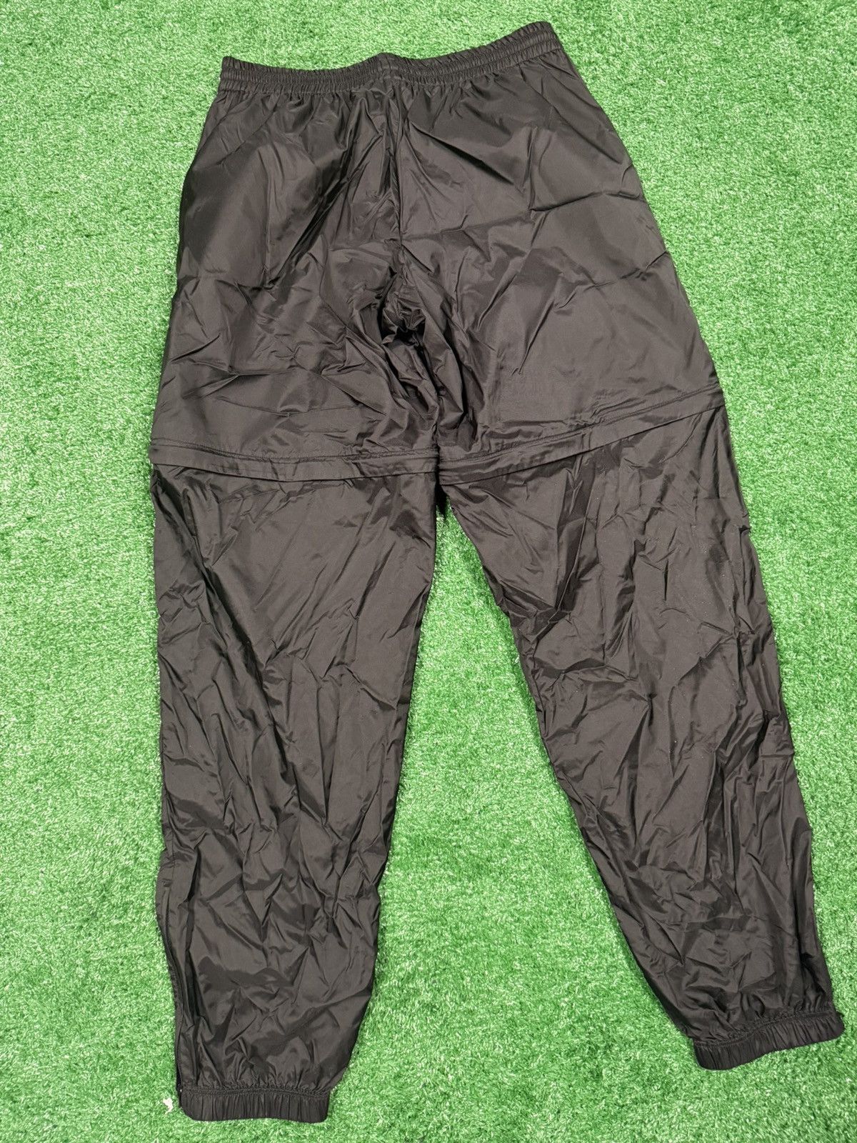 Balenciaga Balenciaga nylon joggers sz large Size US 34 / EU 50 - 5 Thumbnail