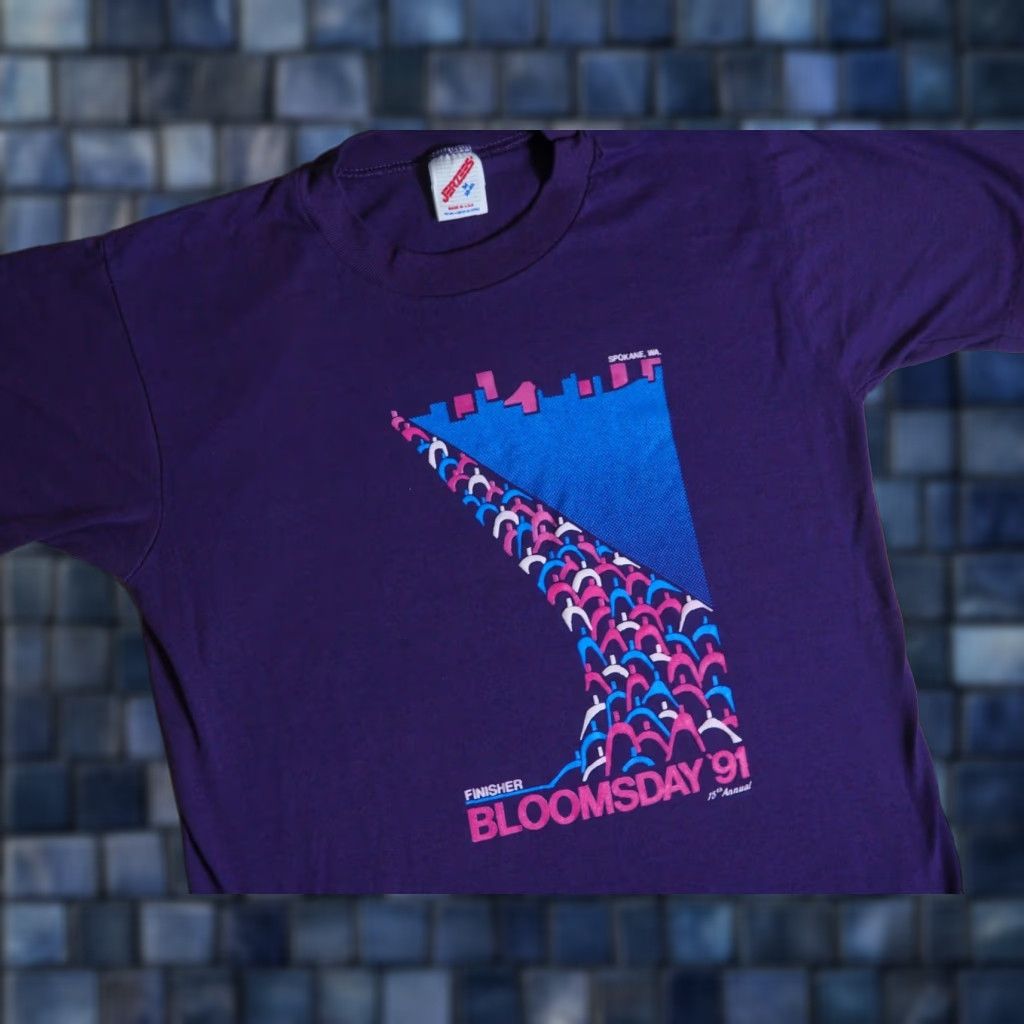 Jerzees VTG 90s Jerzees 1991 Bloomsday Marathon Spokane WA Purple USA Tee T-Shirt Mens M Size US M / EU 48-50 / 2 - 1 Thumbnail