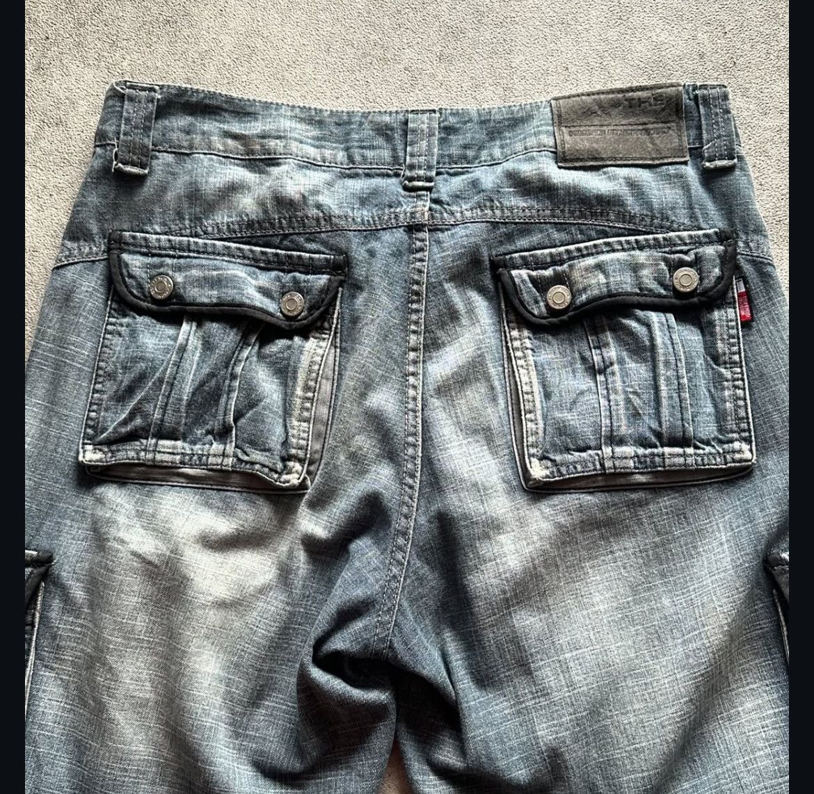 Japanese Brand 2000s Fubu Baggy Cargo Wash Jeans y2k Lgb Size US 35 - 4 Thumbnail