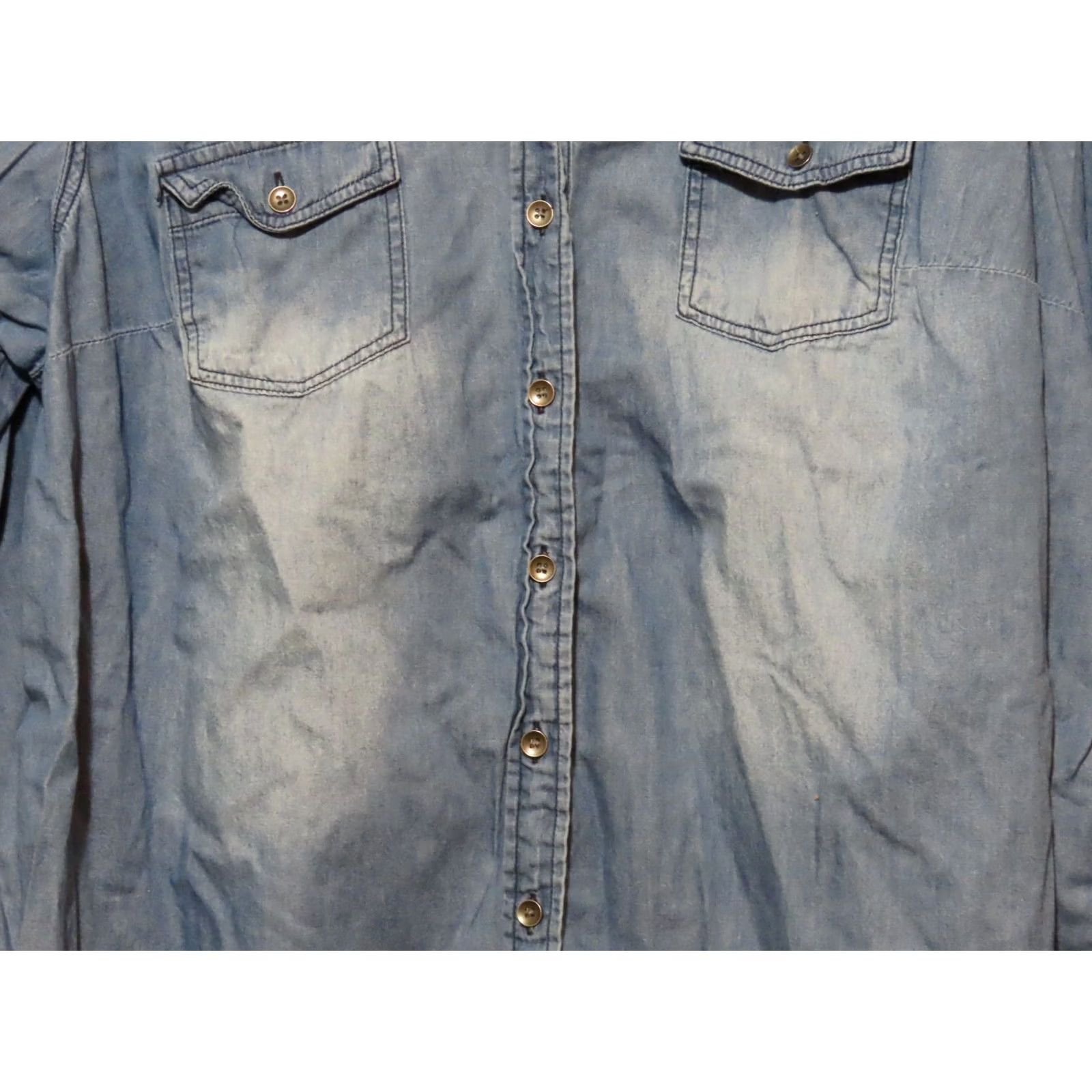 Torrid Torrid Shirt Womens 1X Blue Chambray Cotton Collared Button Long Sleeve Pocket Casual Plus Size Womens Size XL / US 12-14 / IT 48-50 - 4 Thumbnail