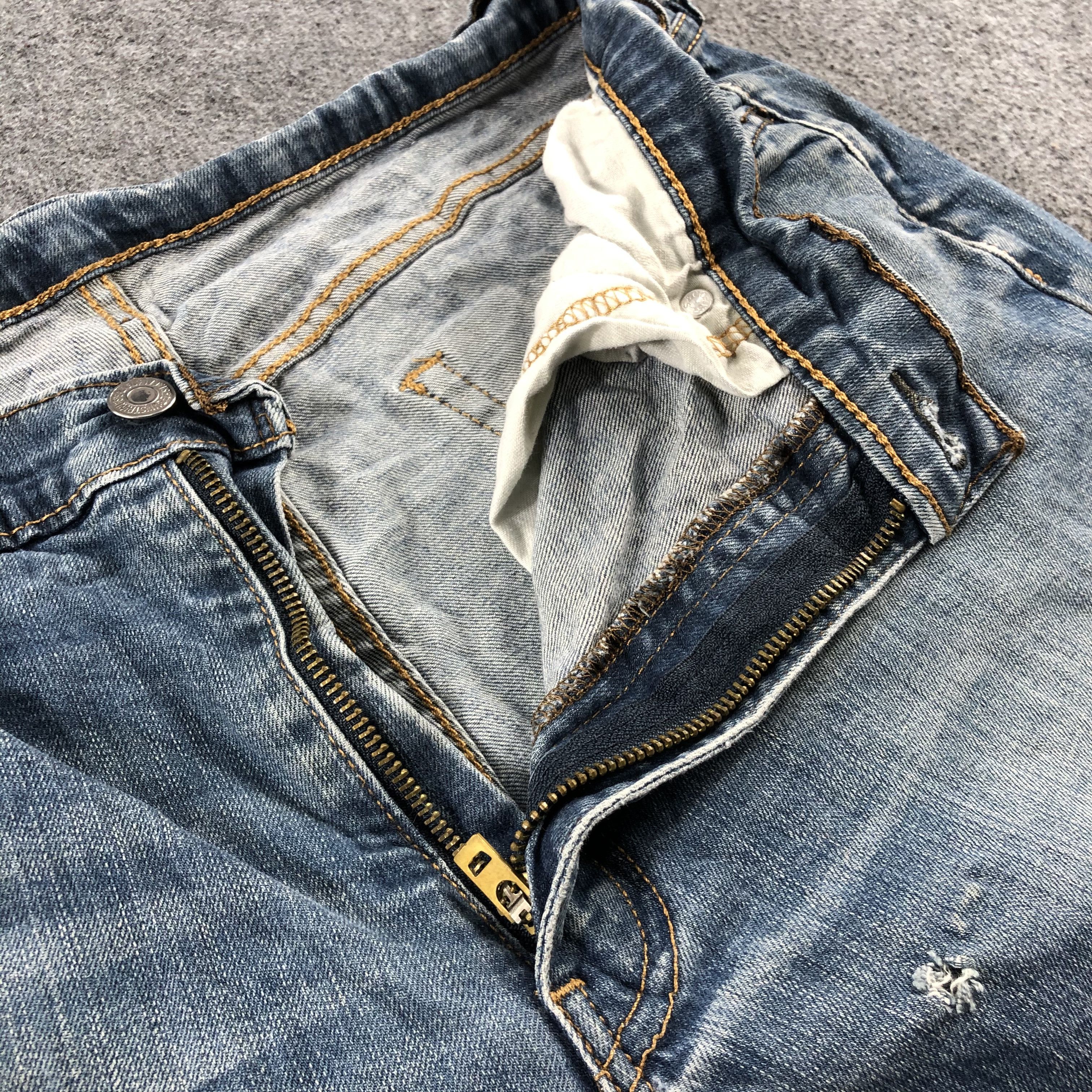 Levi's Vintage Blue Wash Levis Jeans-J2671 Size US 32 / EU 48 - 9 Thumbnail