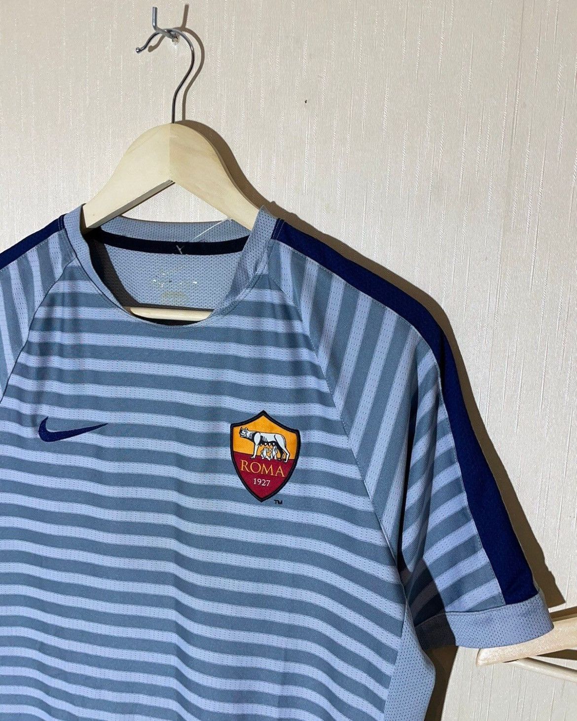 Nike Nike Roma 2014 soccer jersey Size US M / EU 48-50 / 2 - 2 Thumbnail