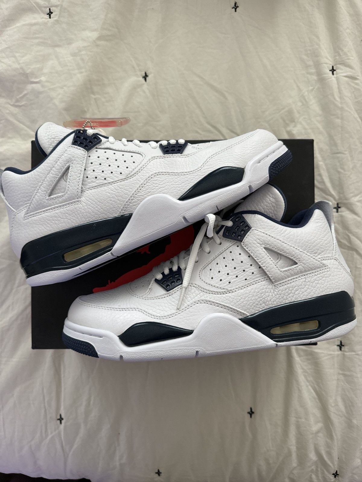 Jordan Brand × Nike Air Jordan 4 Columbia Retro 2015 Size US 10.5 / EU 43-44 - 3 Thumbnail