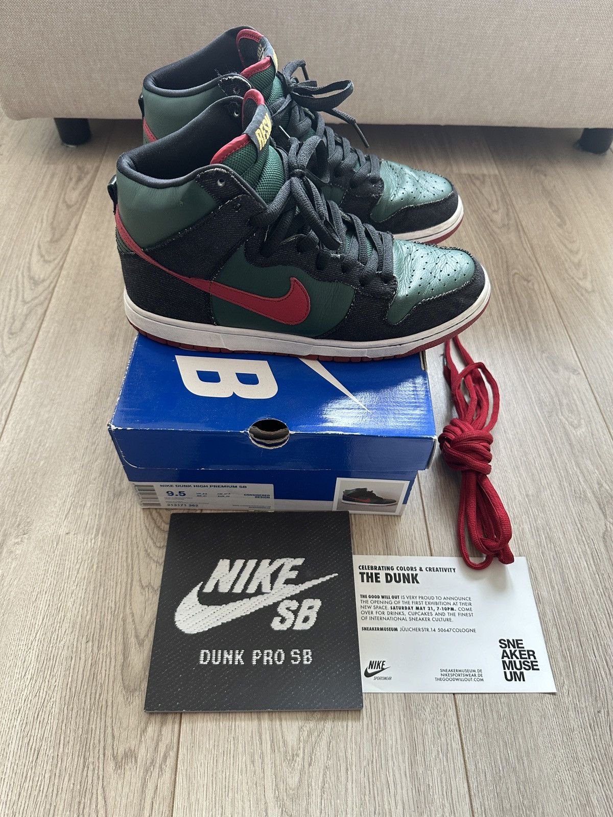 image of Nike Sn Dunk High Resn (2009) Shoes in Green, Men's (Size 9.5)