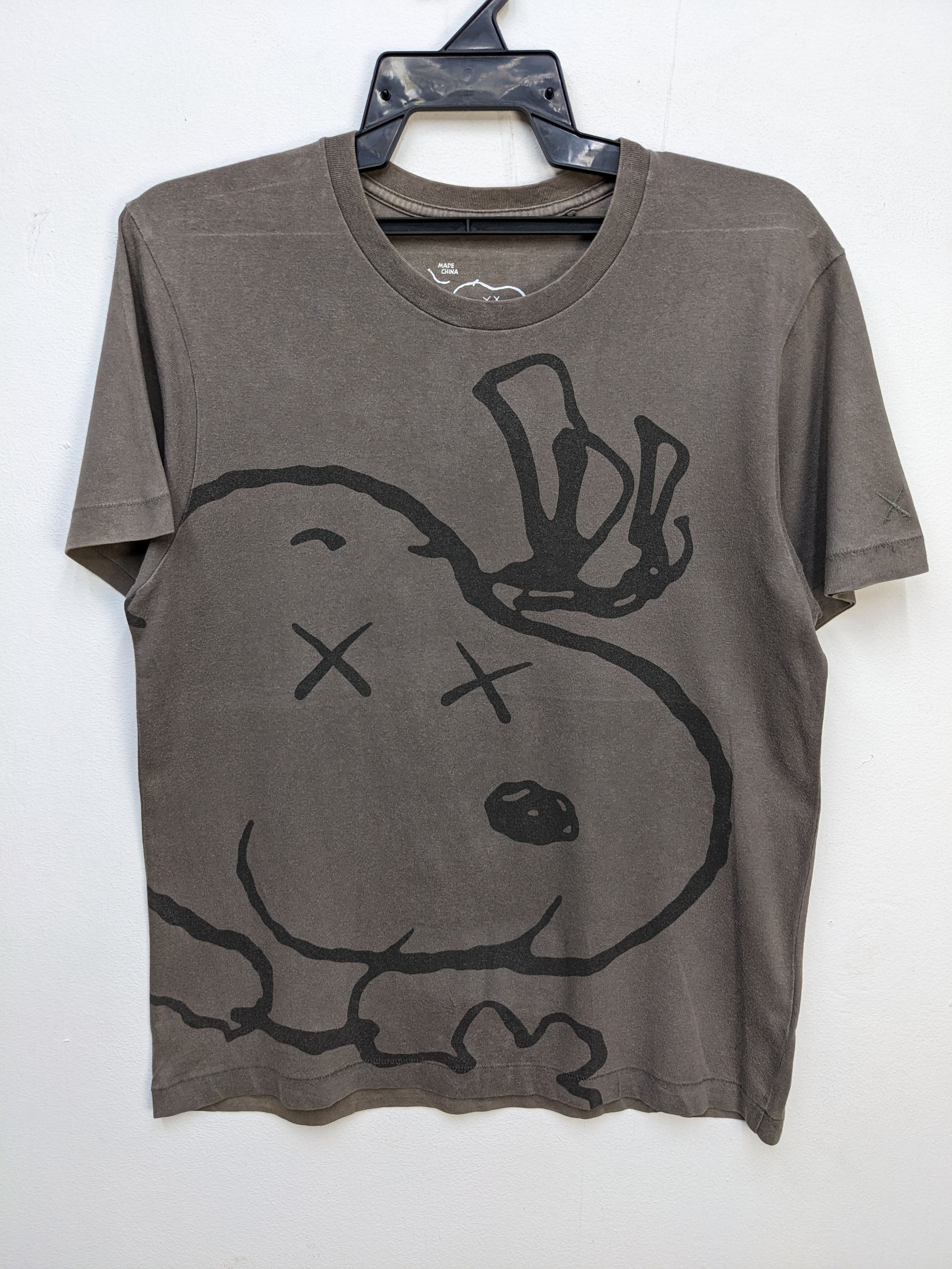 Kaws × Peanuts Kaws X Peanuts X Japanese Brand UNIQLO Tshirt Size US M / EU 48-50 / 2 - 1 Thumbnail