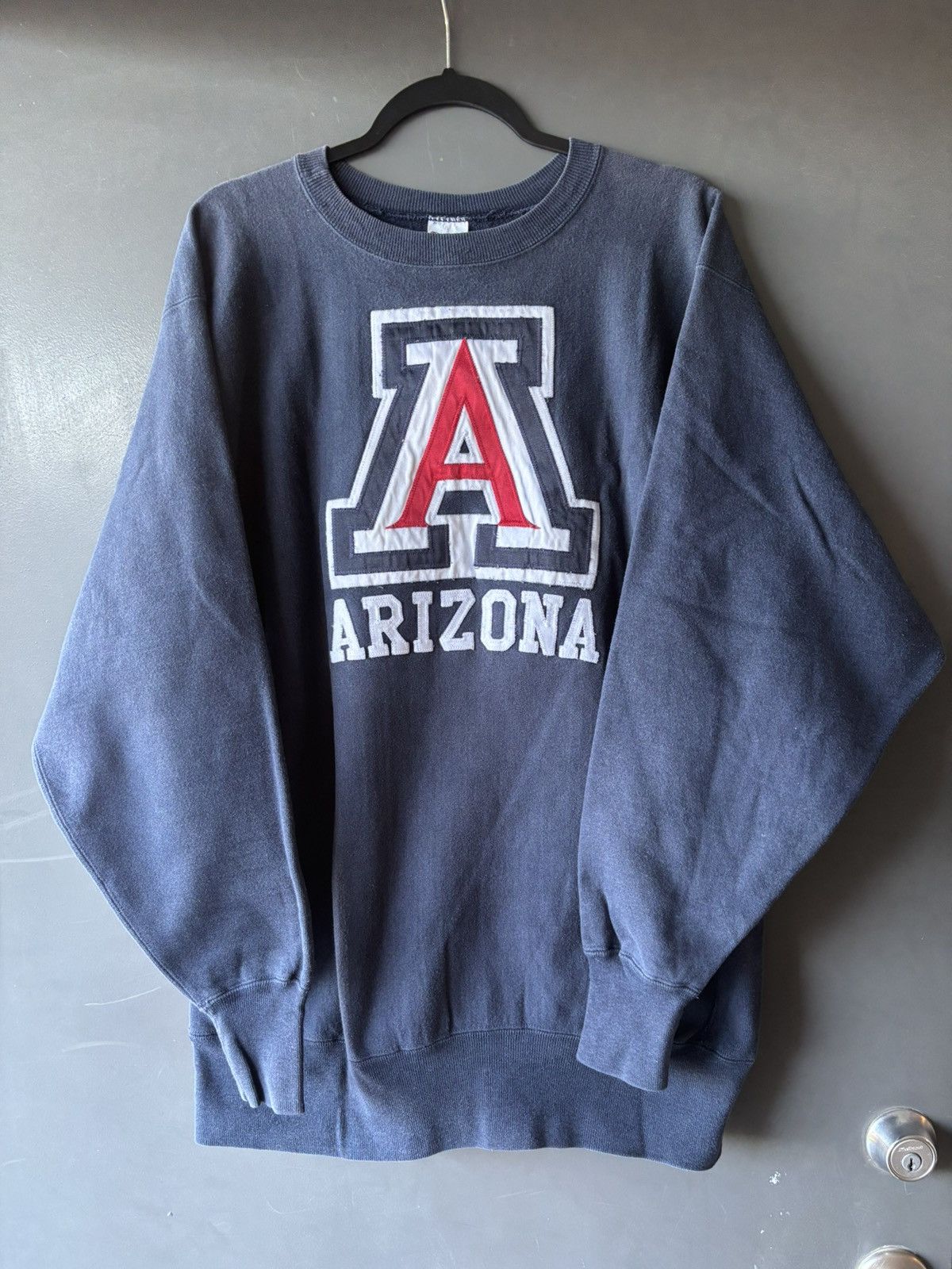 Vintage Vintage champion reverse weave U of A sweatshirt Size US XXL / EU 58 / 5 - 1 Thumbnail