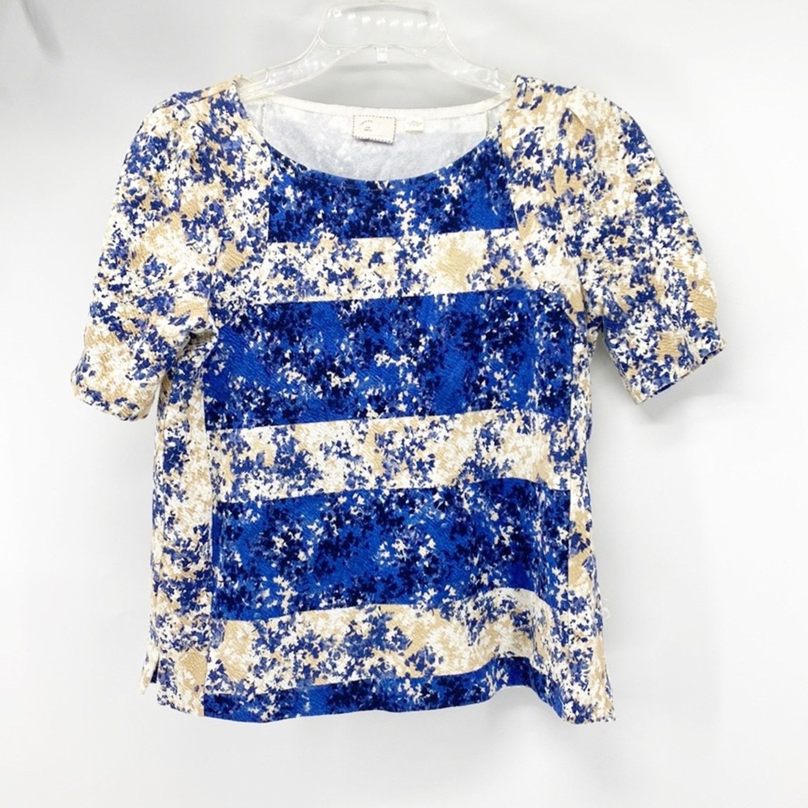 Anthropologie Anthropologie Postcard puff sleeve cropped watercolor top S Size S / US 4 / IT 40 - 1 Thumbnail