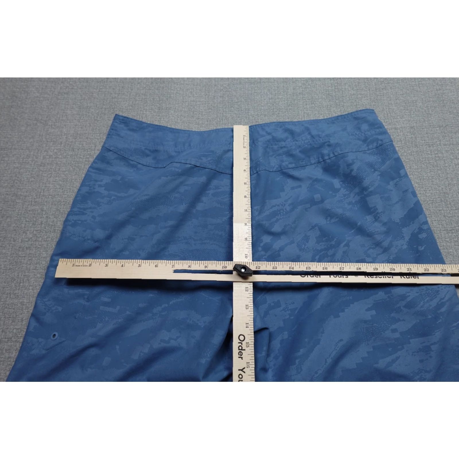 Under Armour Under Armour Board Shorts Mens 40 Blue HeatGear Quick Dry Swim Trunks CAMO, Drawstring, Pockets, 1 Zip Pocket, Loose Fit Size US 40 / EU 56 - 5 Thumbnail