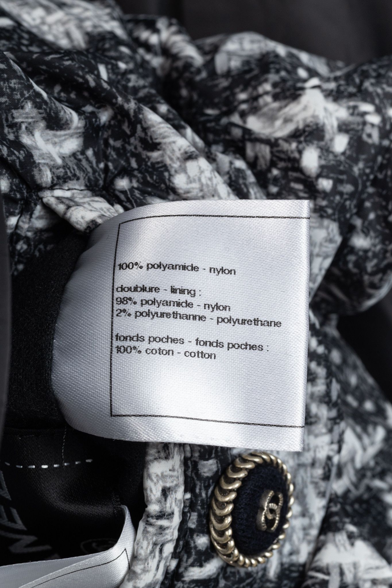 Chanel Chanel Reversible Grey Tweed-Printed & Black Nylon Jacket Size L / US 10 / IT 46 - 19 Thumbnail