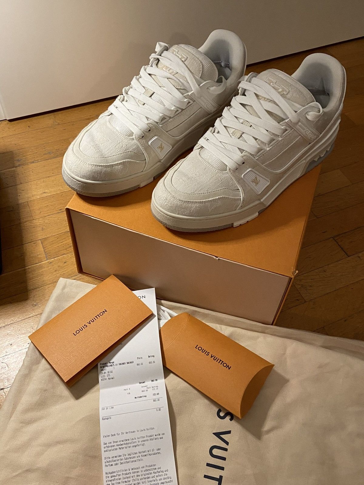 Louis Vuitton Louis Vuitton LV Sneaker Beige Monogram Denim Size US 9 / EU 42 - 10 Thumbnail