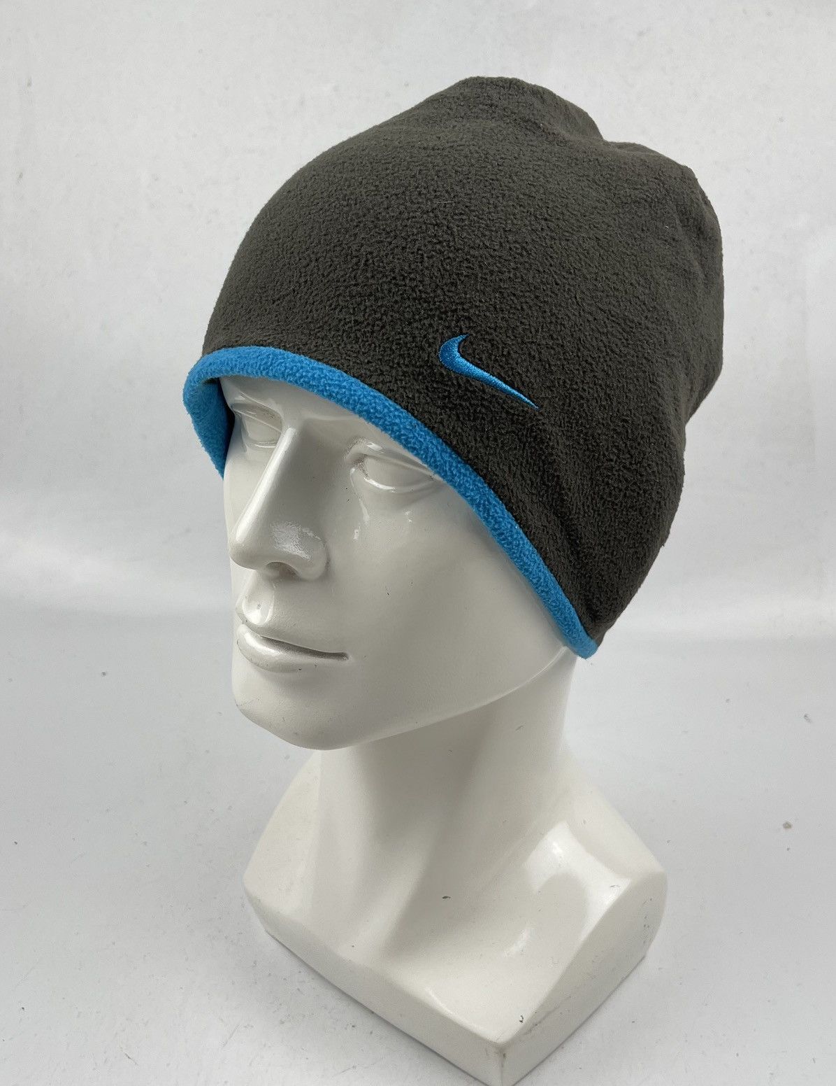 Nike nike reversible beanie hat tc47 Size ONE SIZE - 1 Thumbnail