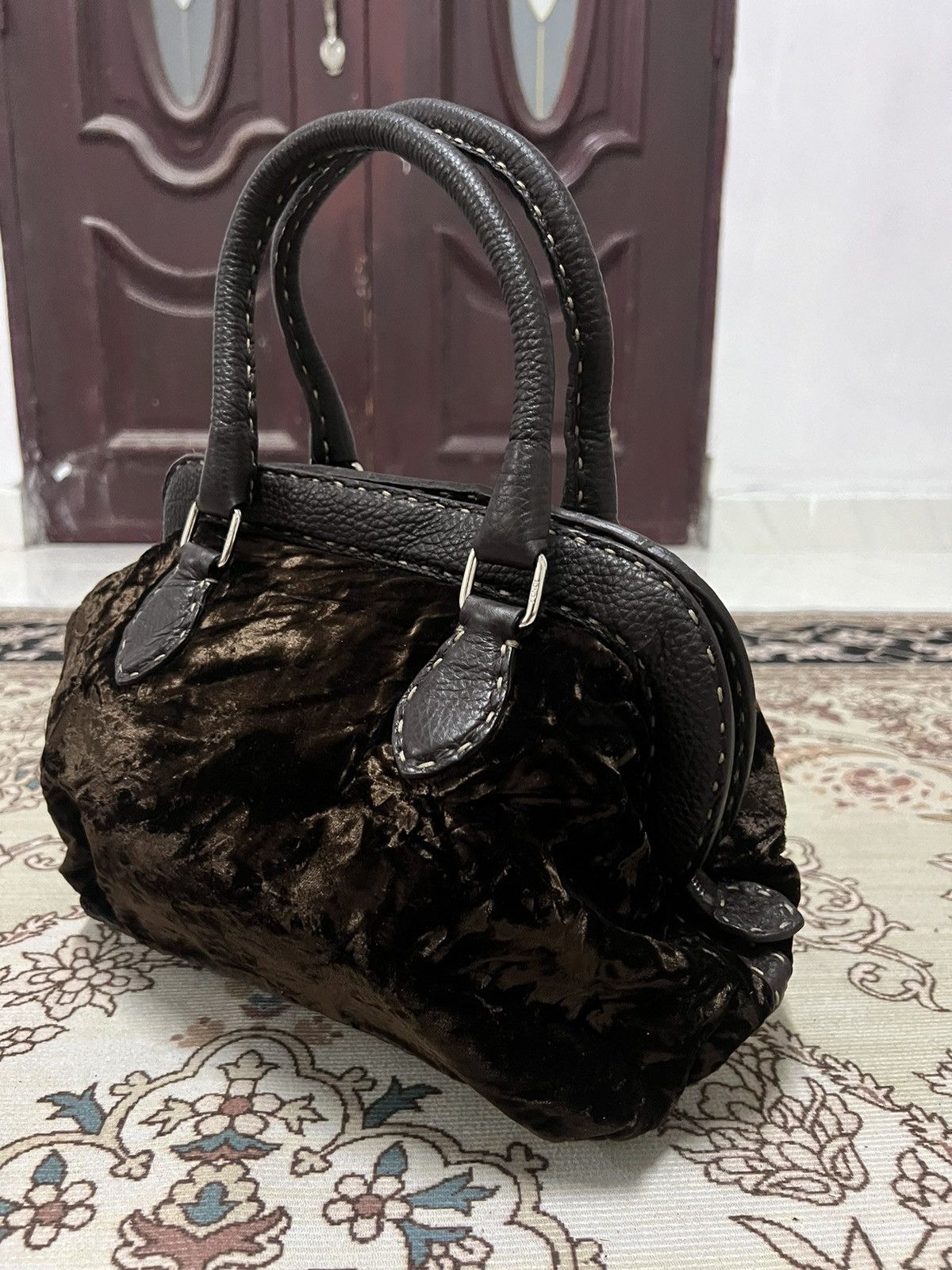 Fendi Fendi Velvet Shoulder Bag Size ONE SIZE - 2 Thumbnail