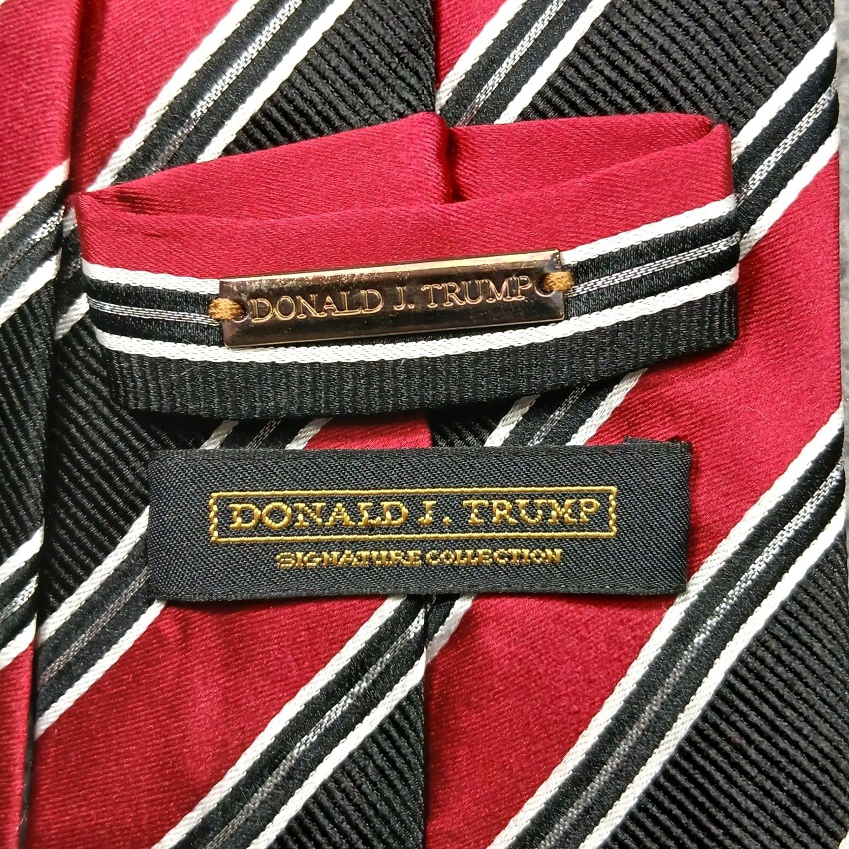 Vintage Donald J Trump Signature Collection Silk Tie Red Black Striped Necktie Size ONE SIZE - 4 Thumbnail