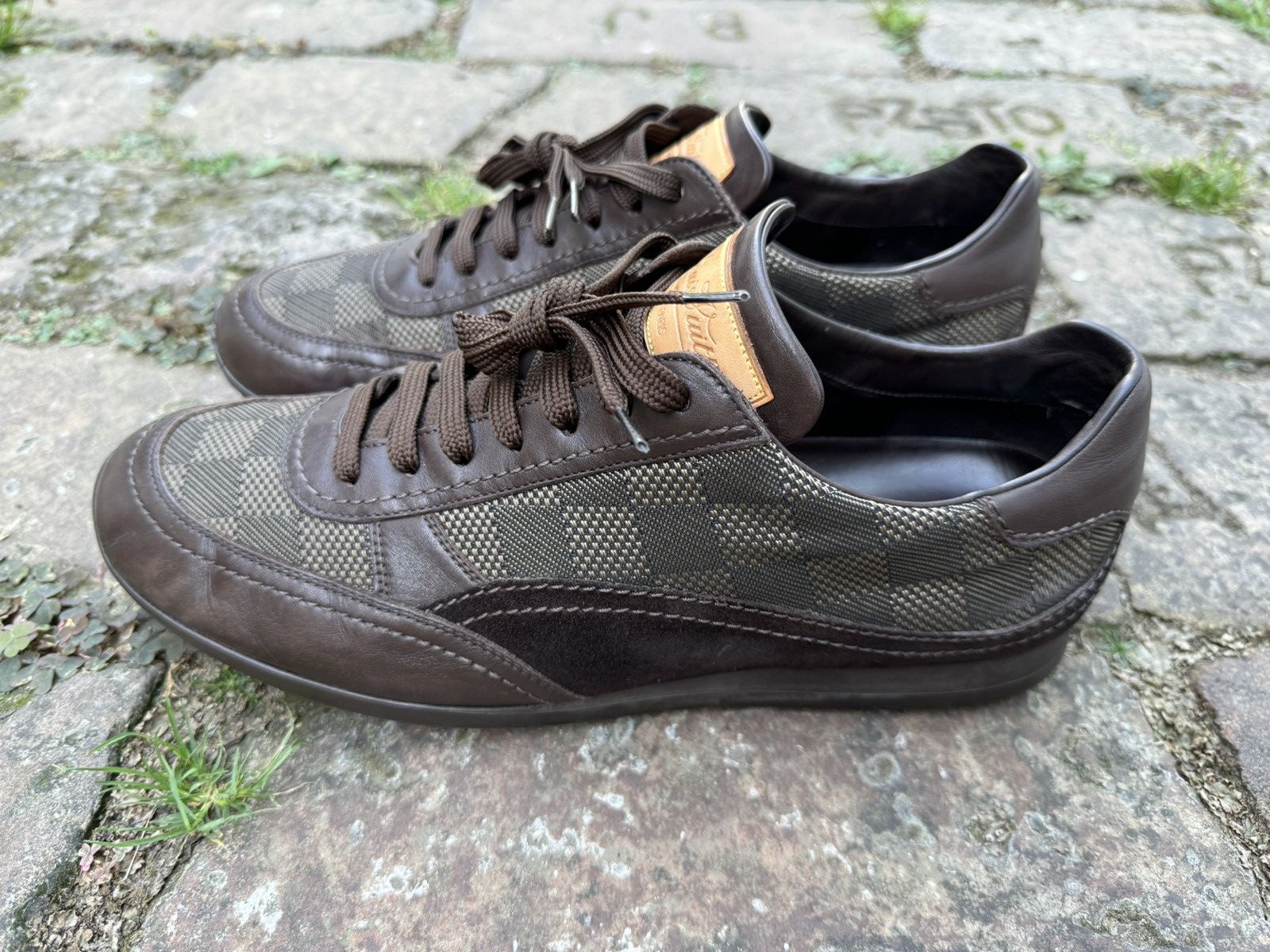Louis Vuitton 🔥Louis Vuitton🔥(GO-0046)Damier Sneakers Canvas Leather/Suede Size US 9.5 / EU 42-43 - 1 Thumbnail