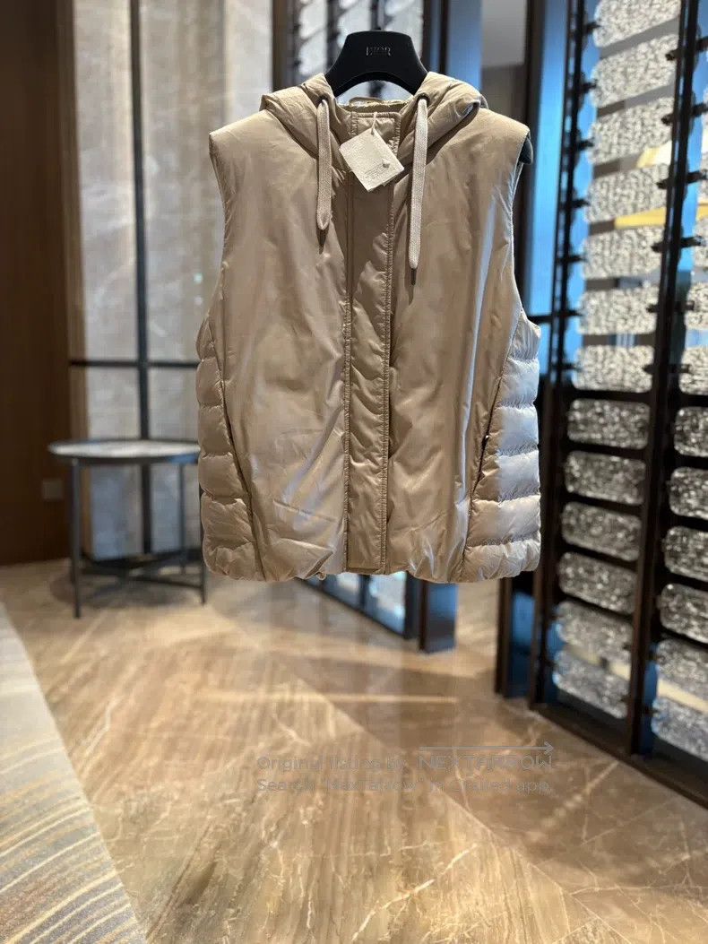 Other Brunello Cucinelli Beaded Down Vest Size S / US 4 / IT 40 - 1 Thumbnail