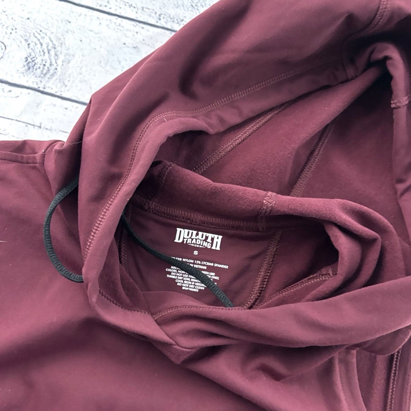 CO Duluth Trading Co Sleeveless Hooded Sweatshirt Women's Small Maroon Size S / US 4 / IT 40 - 4 Thumbnail