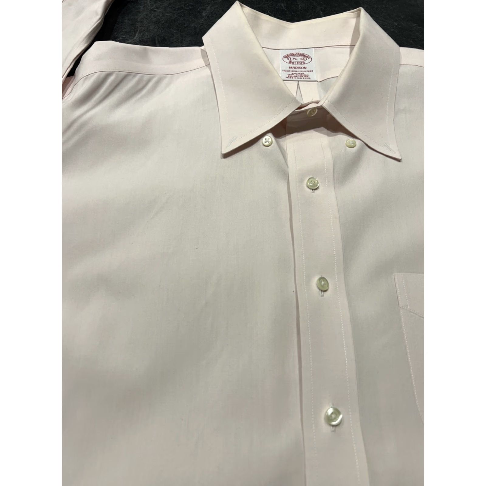 Brooks Brothers Brooks Brothers Madison Pink Button-Up Dress Shirt 17.5-34 Cotton Supima Regular 1818 Madison Fit Men Shirt Long Sleeve Non-Iron Pockets Solid Size 46R - 4 Thumbnail