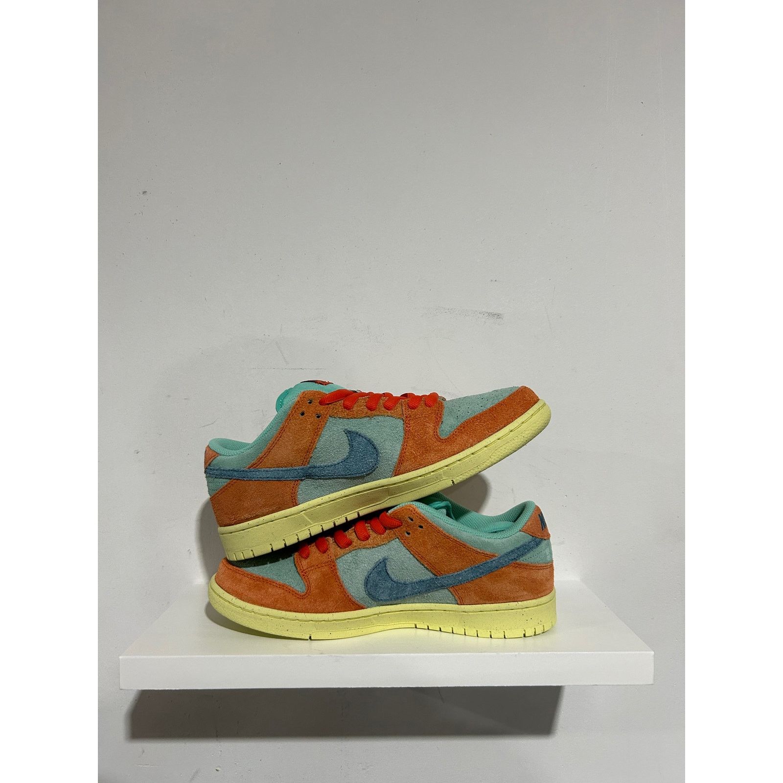 Nike NIKE SB LOW ORANGE EMERALD RISE SIZE 9.5 Size US 9.5 / EU 42-43 - 5 Thumbnail